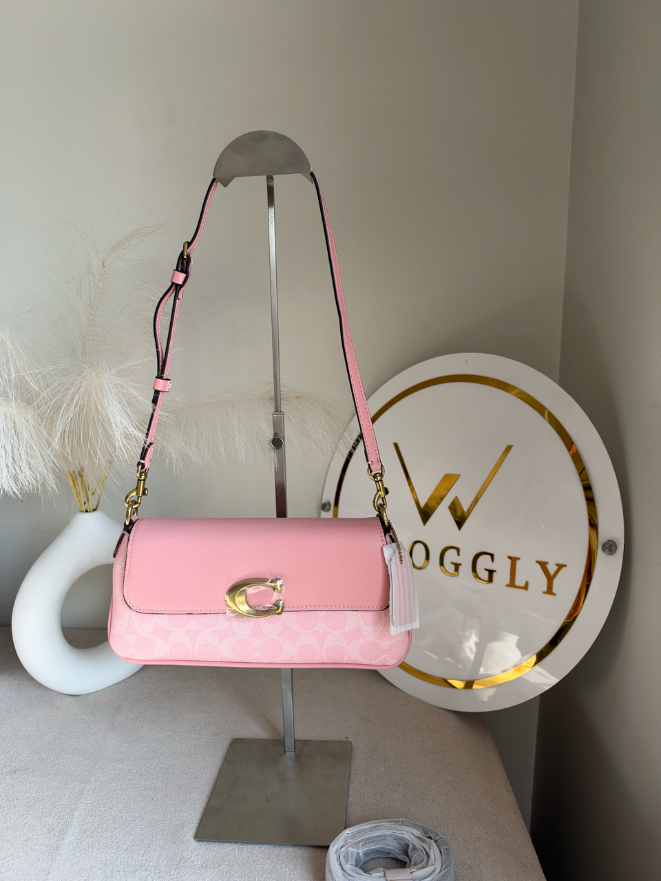 The Essential Archive Shoulder Bag - Pink