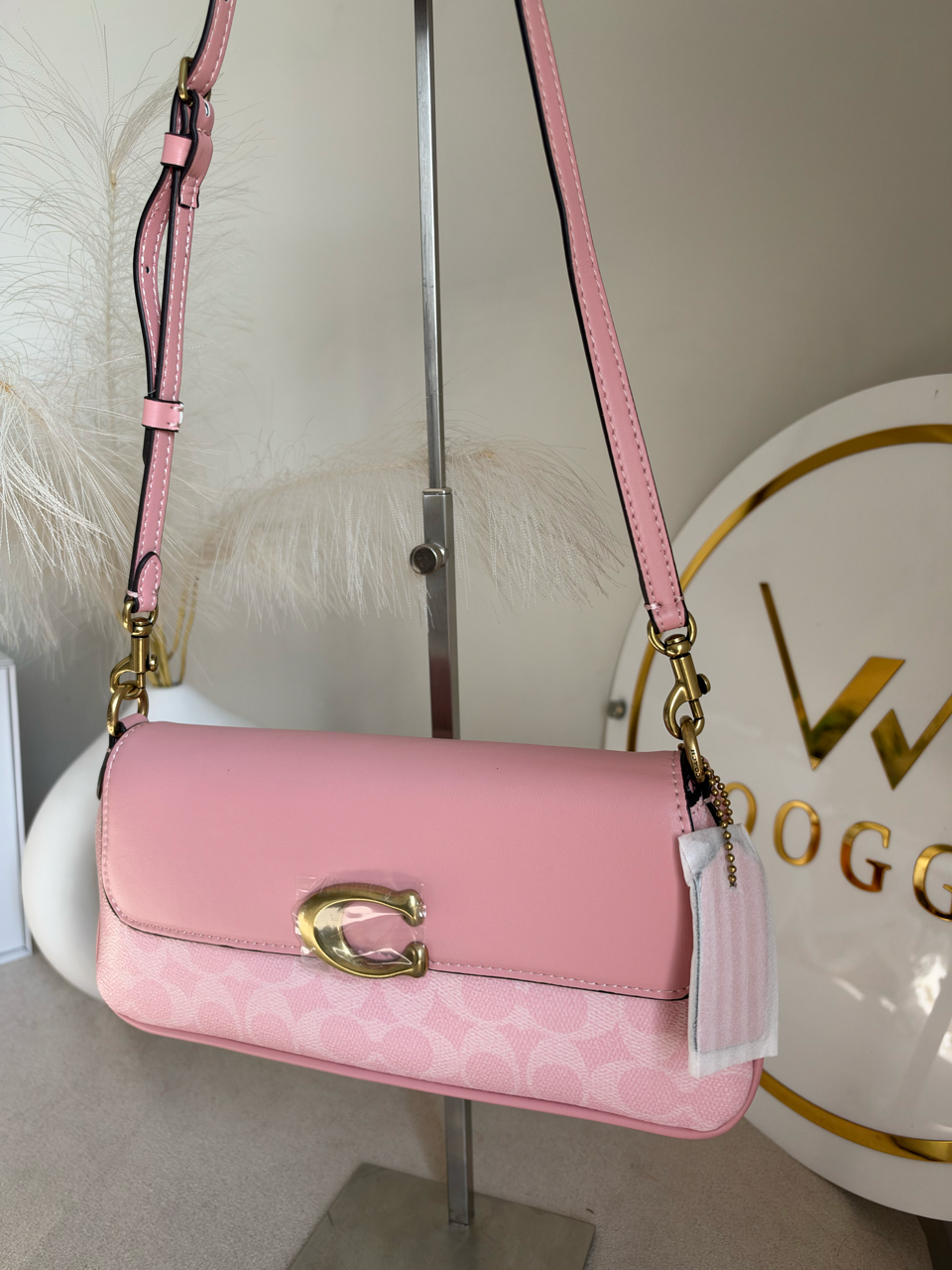 The Essential Archive Shoulder Bag - Pink