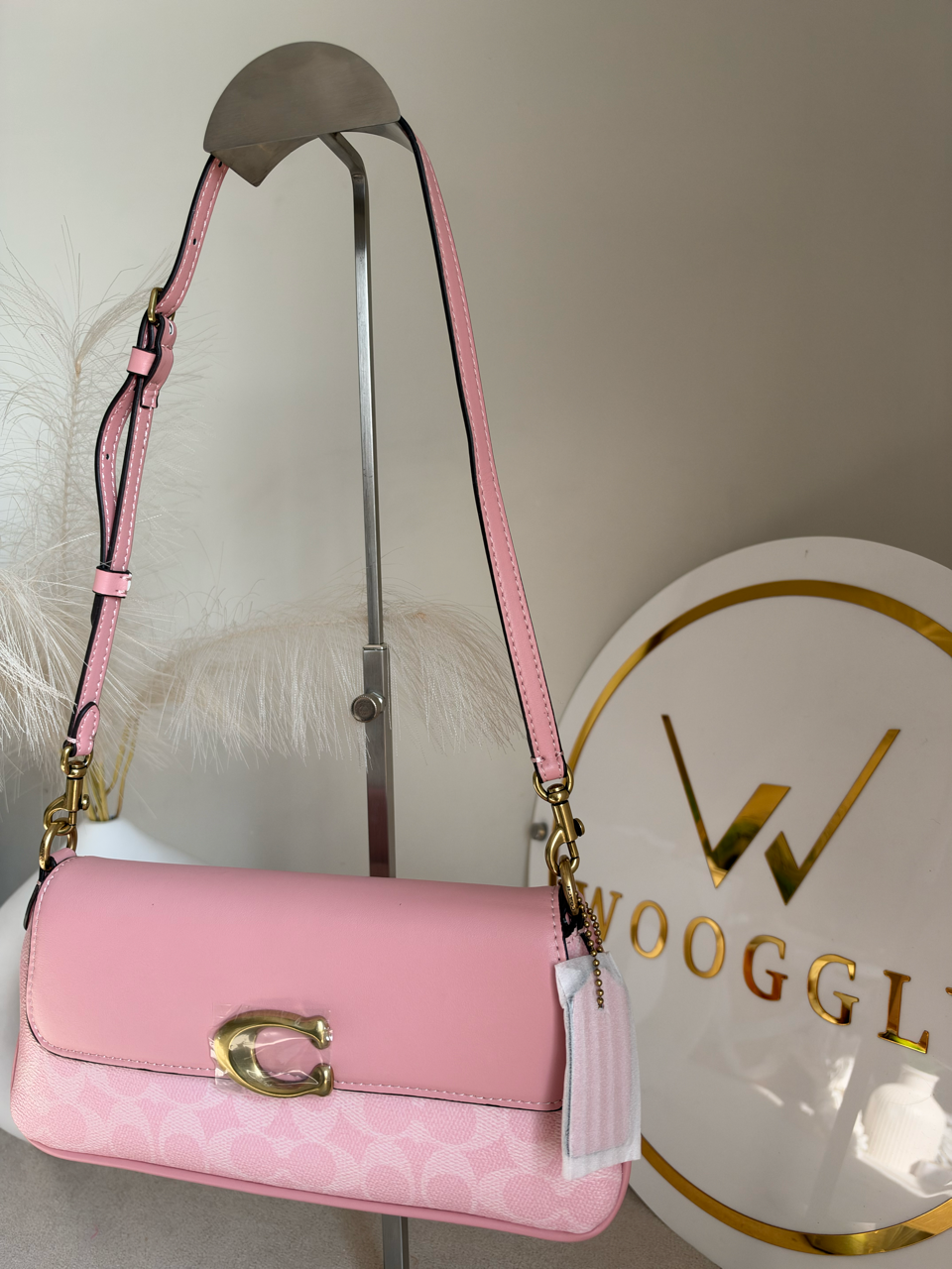 The Essential Archive Shoulder Bag - Pink