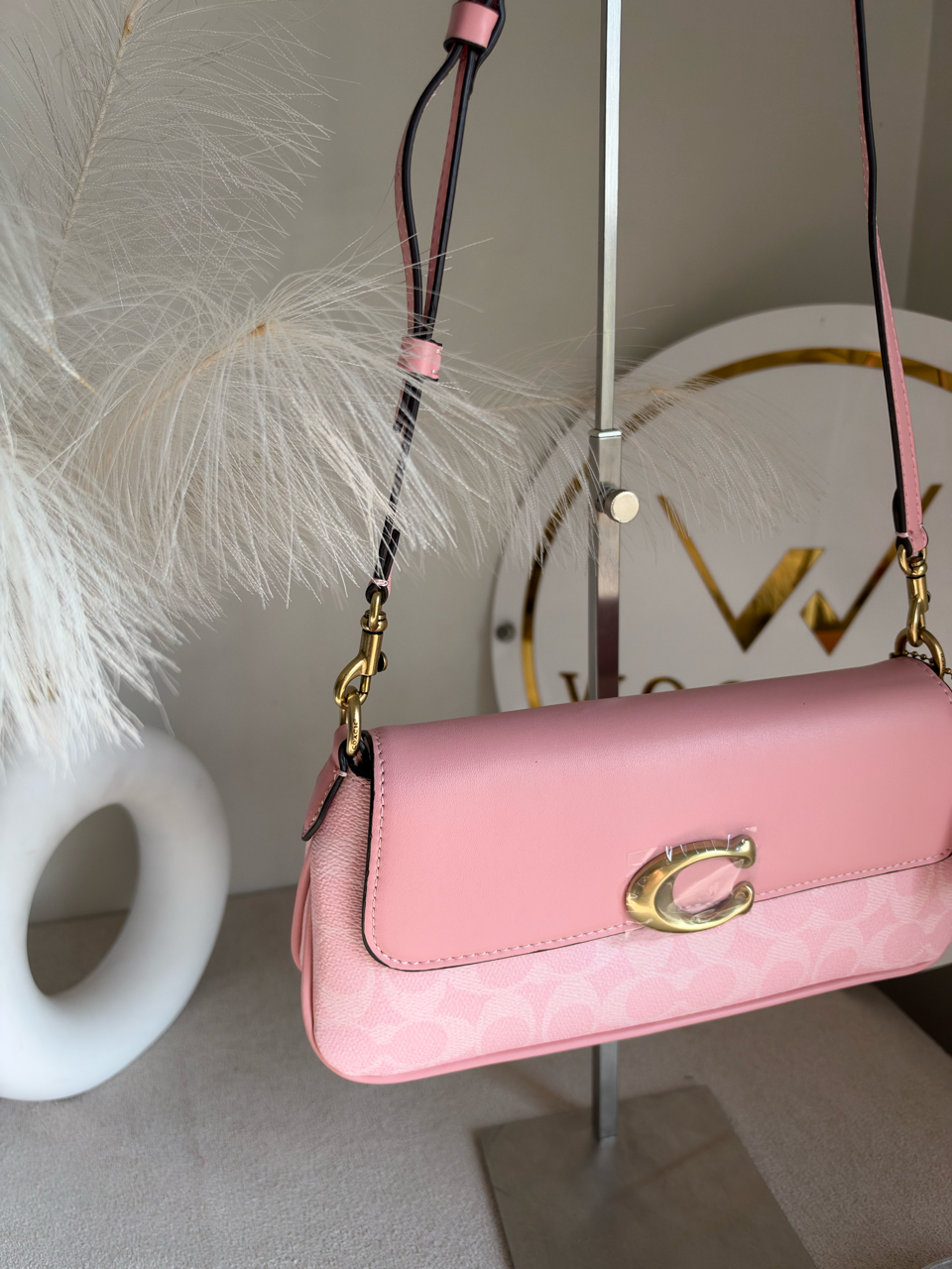 The Essential Archive Shoulder Bag - Pink