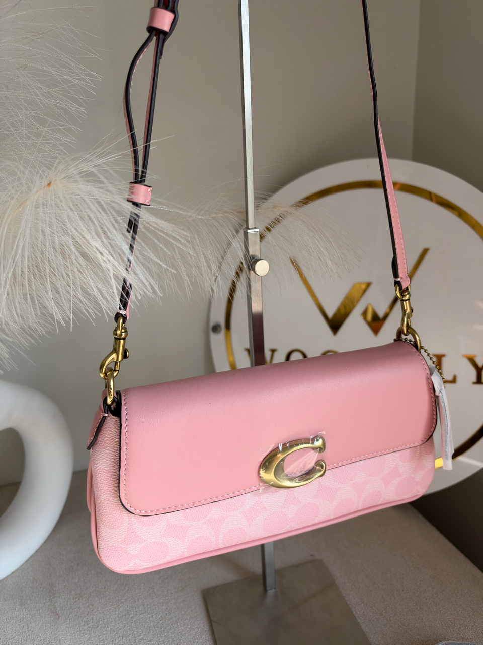The Essential Archive Shoulder Bag - Pink