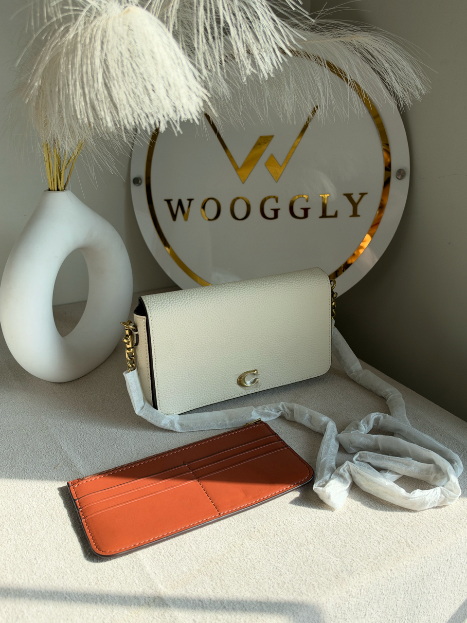 High Quality Crossbody Bag with Chain & Wallet - White with Brown Wallet