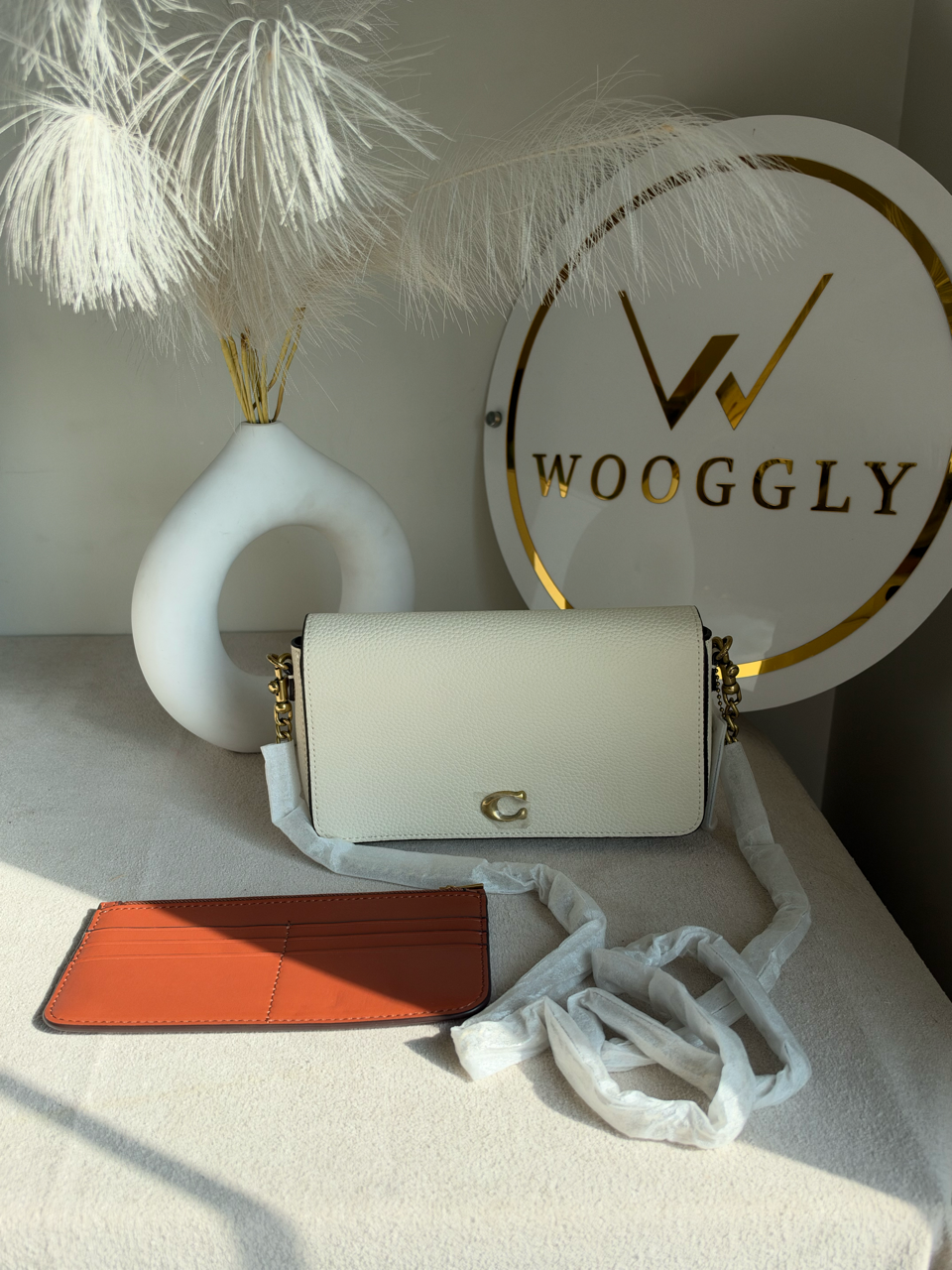 High Quality Crossbody Bag with Chain & Wallet - White with Brown Wallet