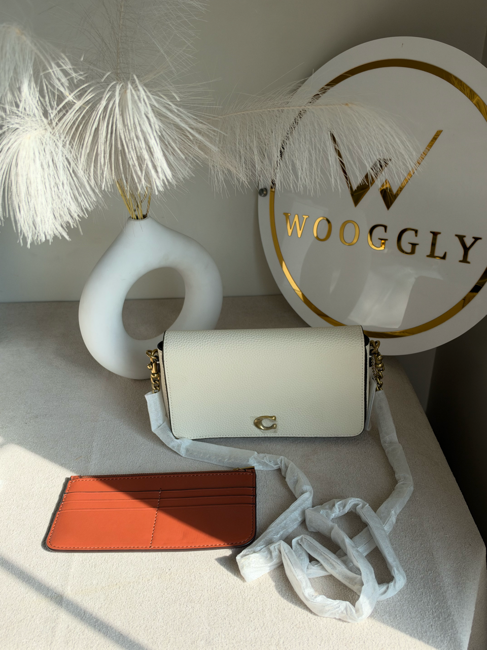 High Quality Crossbody Bag with Chain & Wallet - White with Brown Wallet