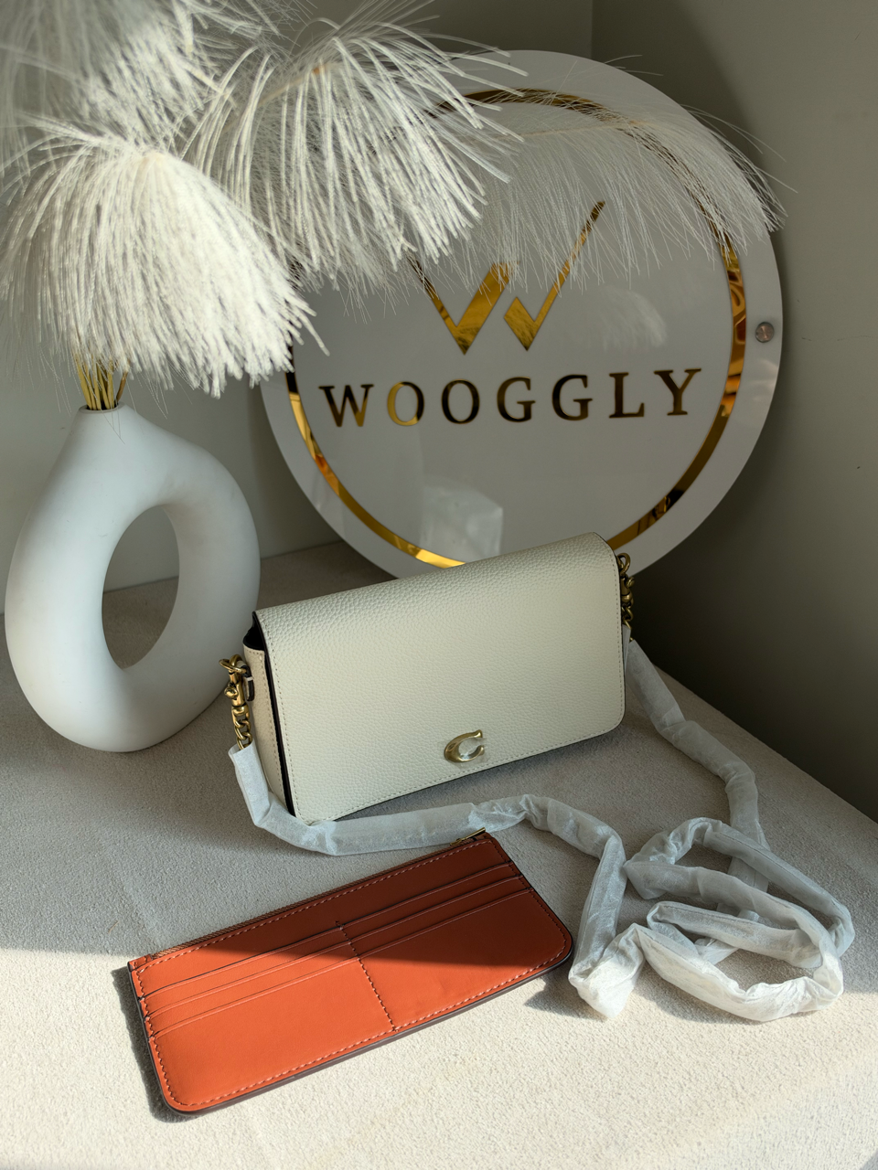 High Quality Crossbody Bag with Chain & Wallet - White with Brown Wallet