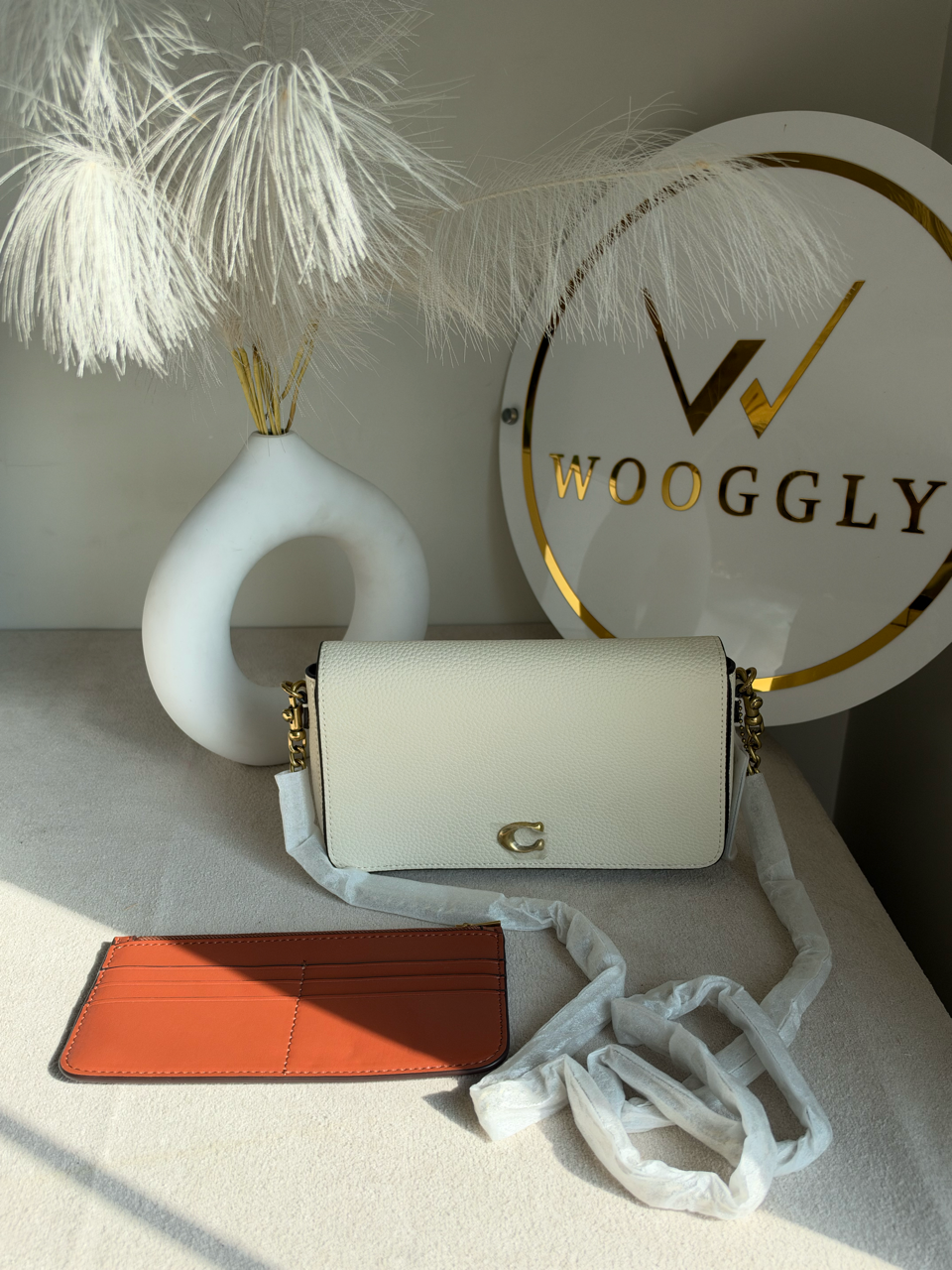 High Quality Crossbody Bag with Chain & Wallet - White with Brown Wallet