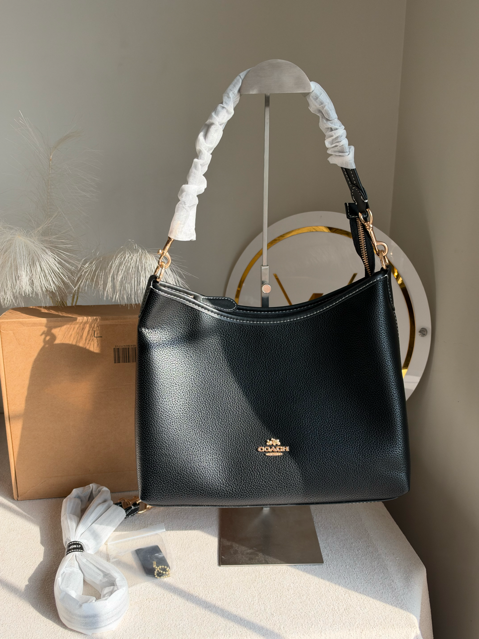 Laurel Shoulder Bag with Box Packing - Black