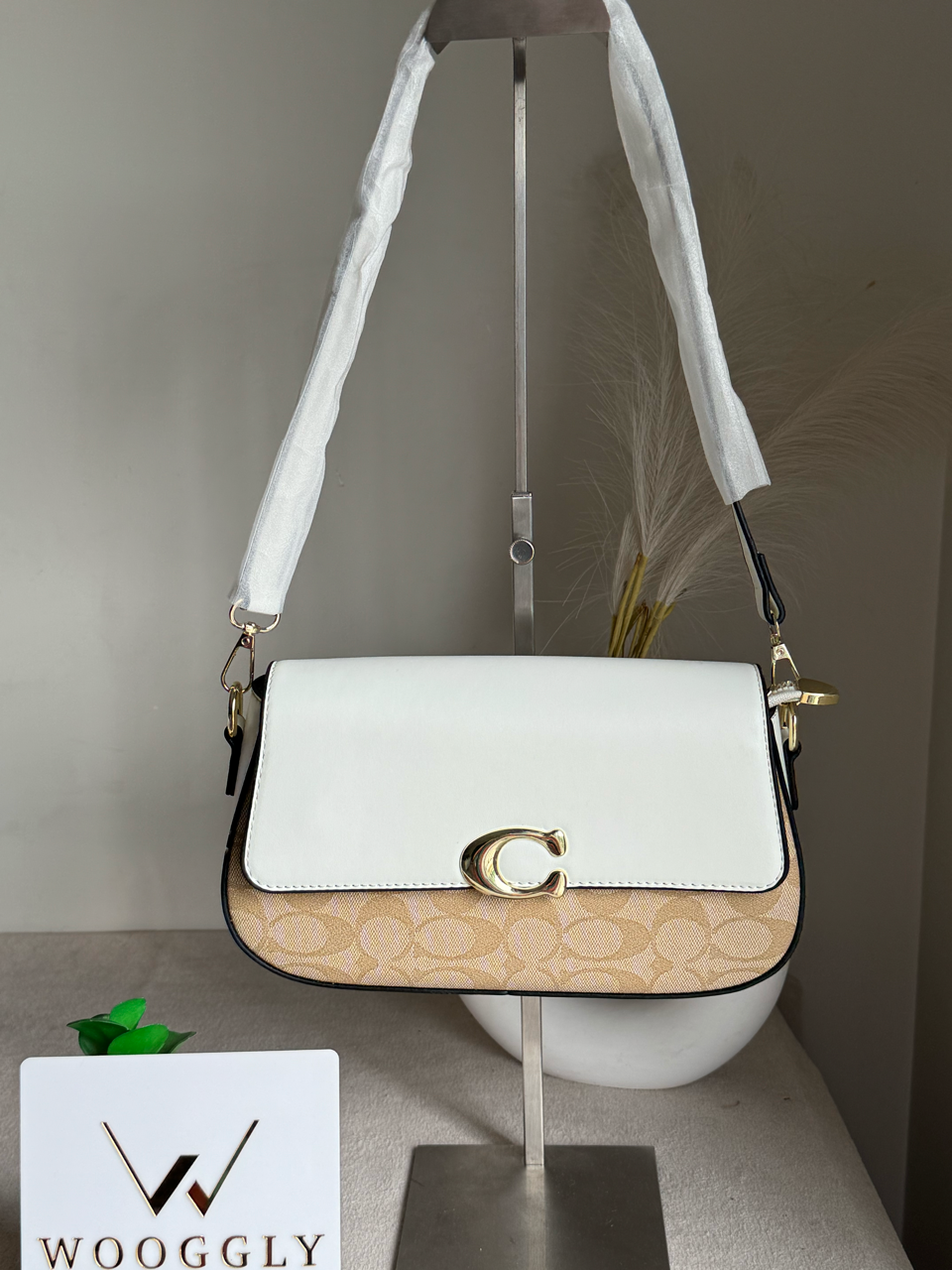 Luna - White & Beige
