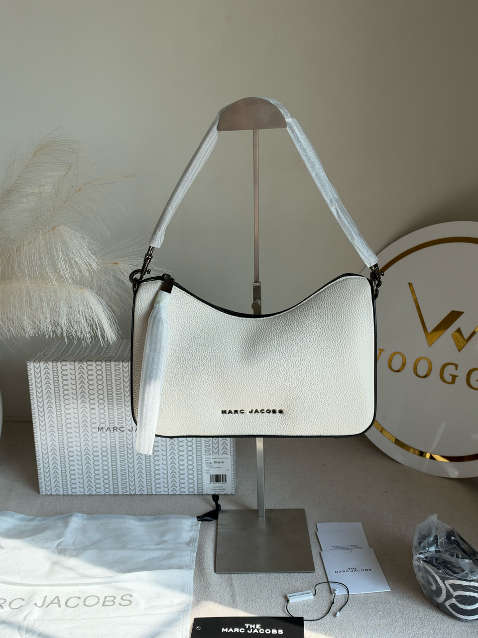 Drifter Convertible Shoulder Bag With Box Packing - Off White