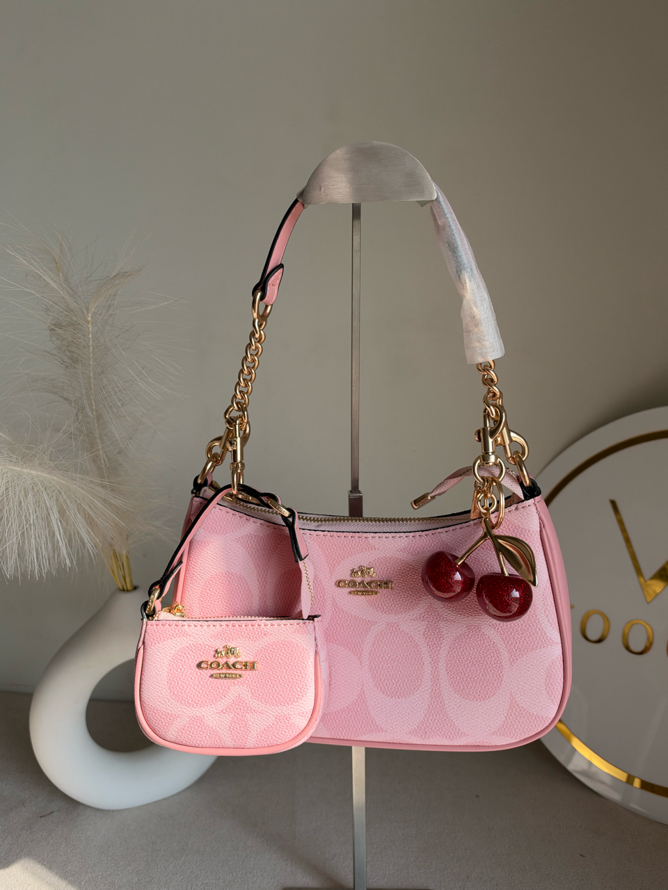 Teri Gift Box with Baby Teri Charm & Cherry Charm - Pink
