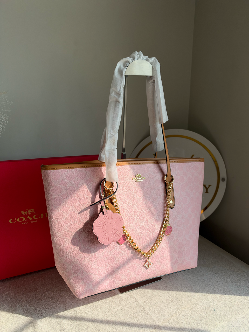 High Quality Tote Bag with Charms & Chain (Box Packing) - Pink