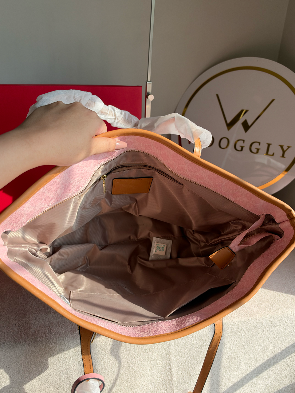 High Quality Tote Bag with Charms & Chain (Box Packing) - Pink