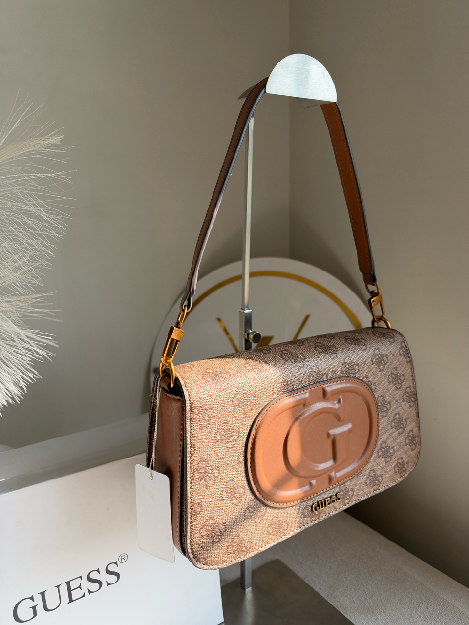 Izzy Flap Shoulder Bag With Box Packing - Latte