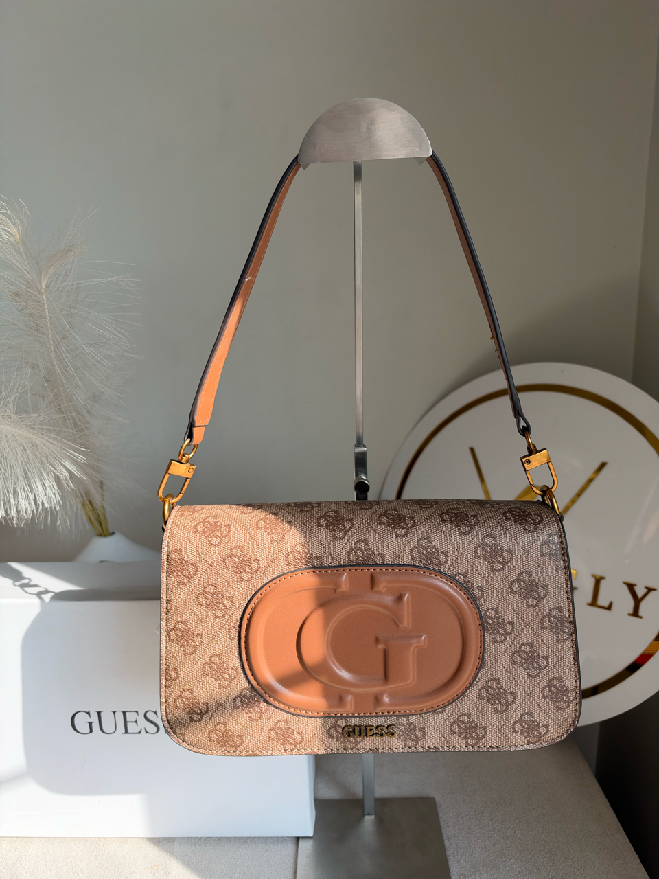 Izzy Flap Shoulder Bag With Box Packing - Latte