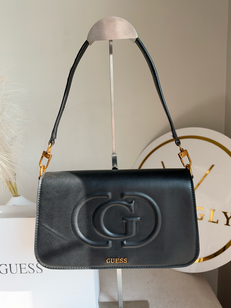 Izzy Flap Shoulder Bag With Box Packing - Black
