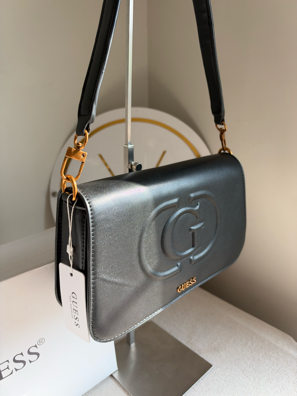 Izzy Flap Shoulder Bag With Box Packing - Black