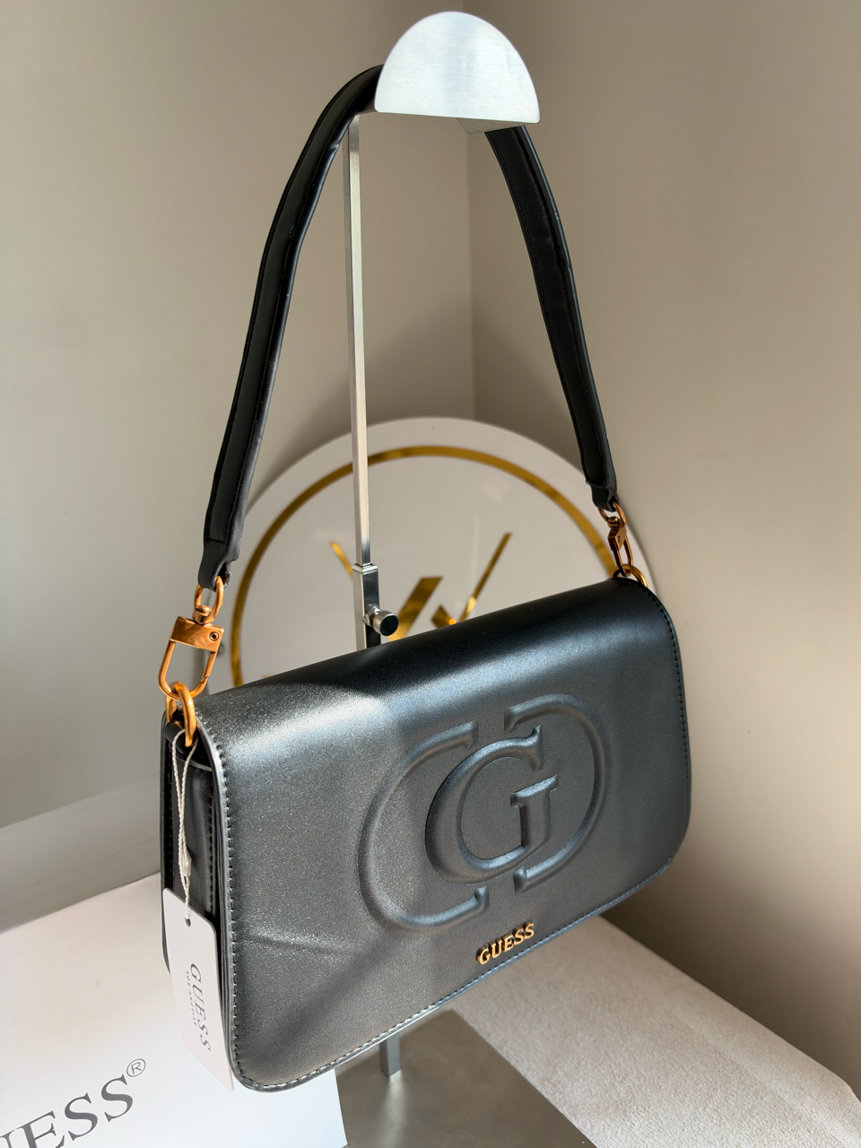 Izzy Flap Shoulder Bag With Box Packing - Black