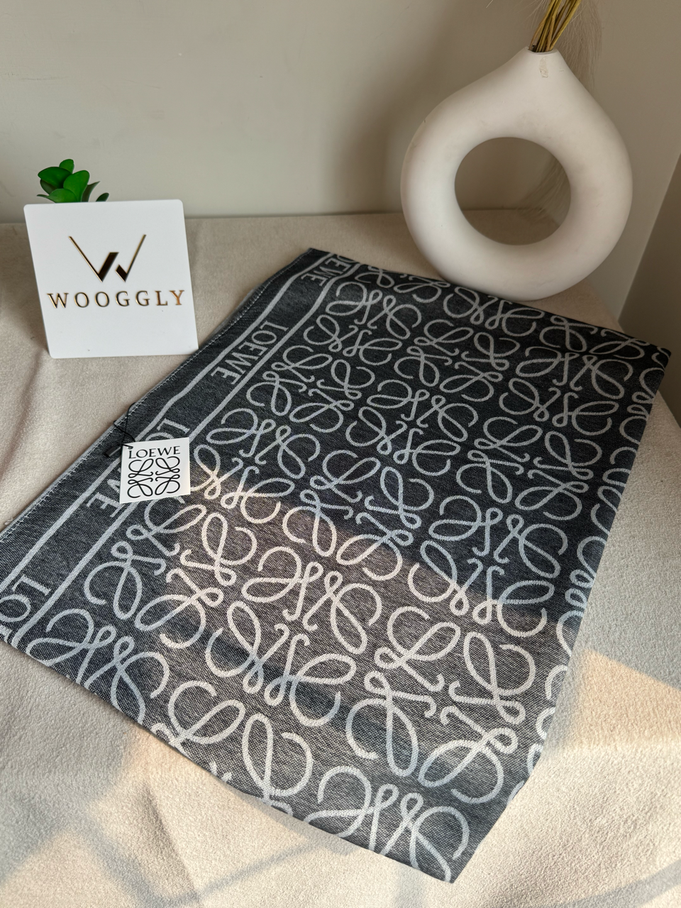 Loewe Warm Shawl- Grey/White