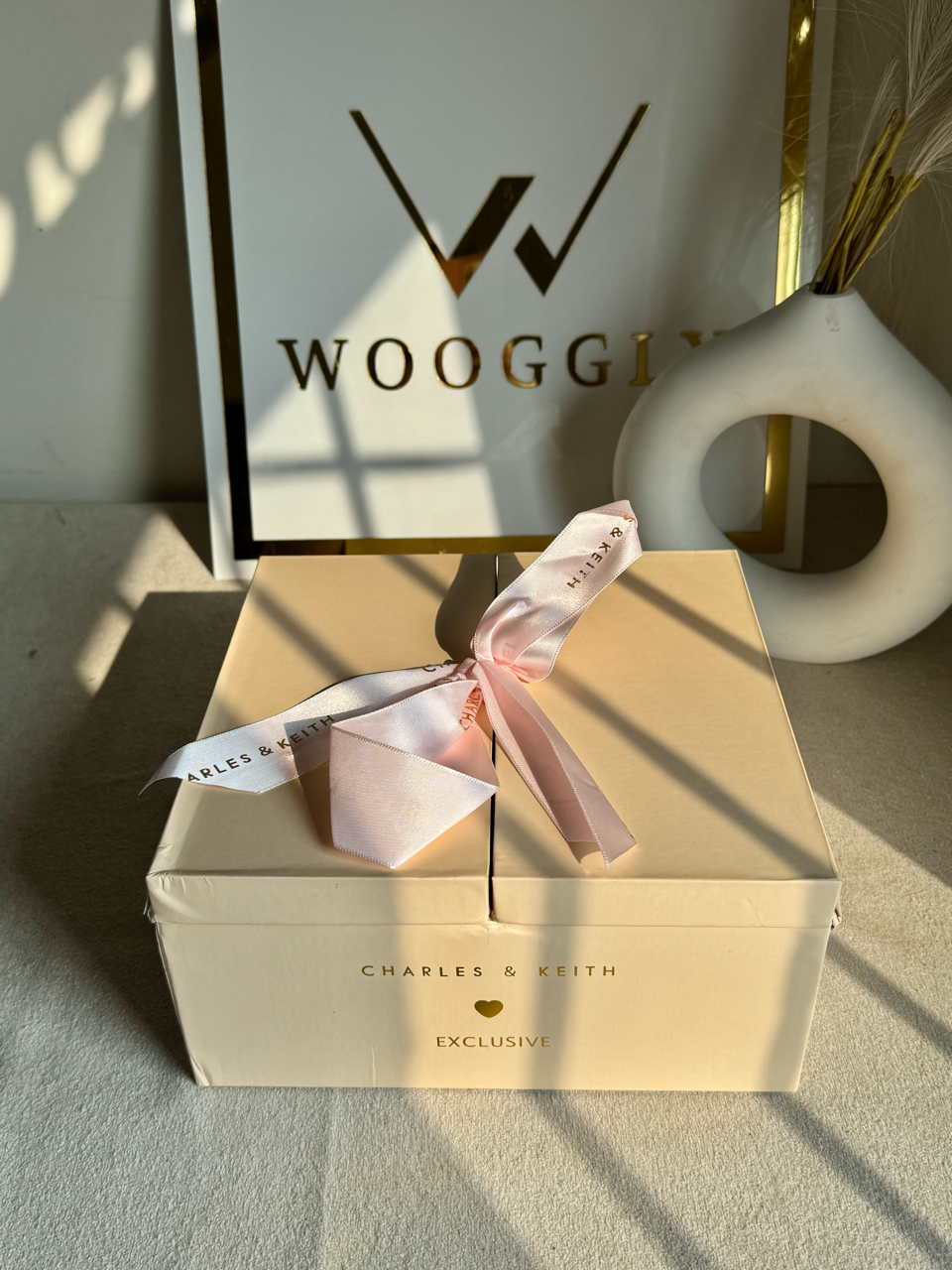 Charles & Keith Quilted Boxy Top Handle Bag Gift Set with 3 CHARMS - Baby Pink
