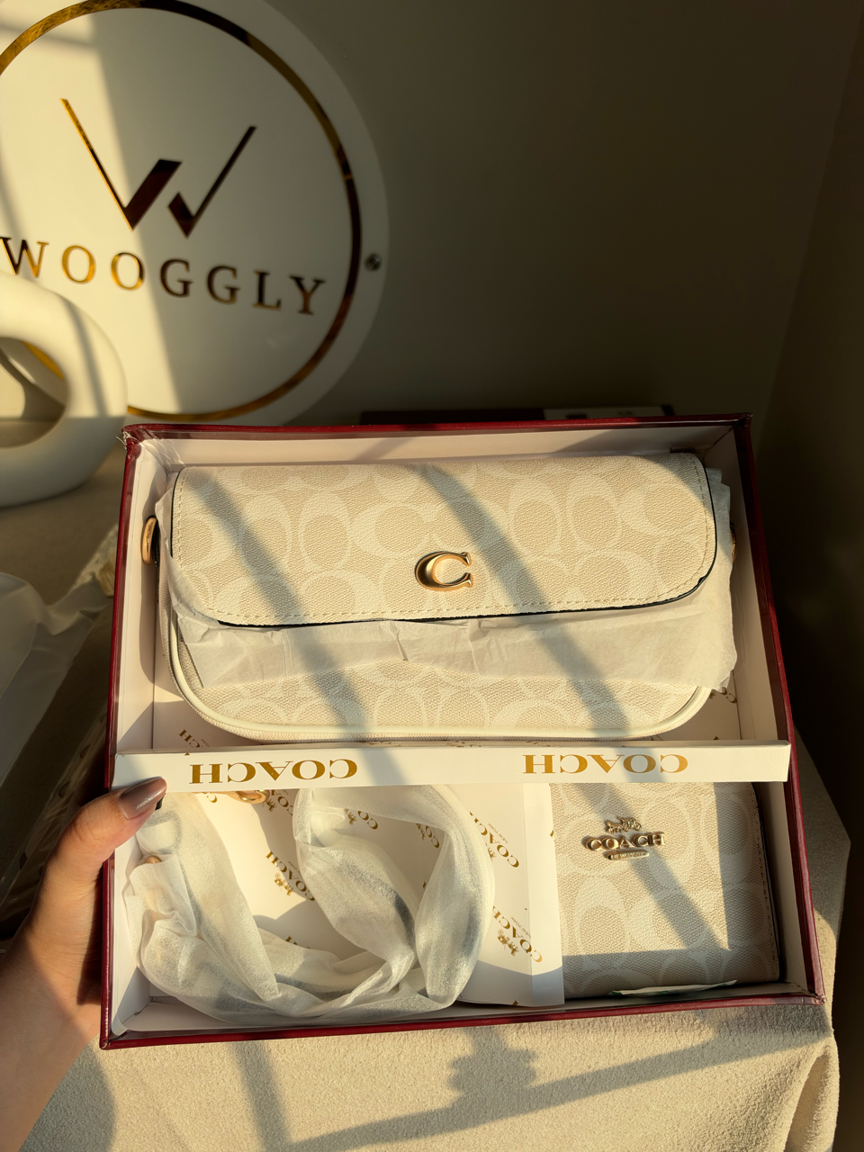 High Quality Gift Set With Wallet & Silk Scarf ( Box Packing) - Off White