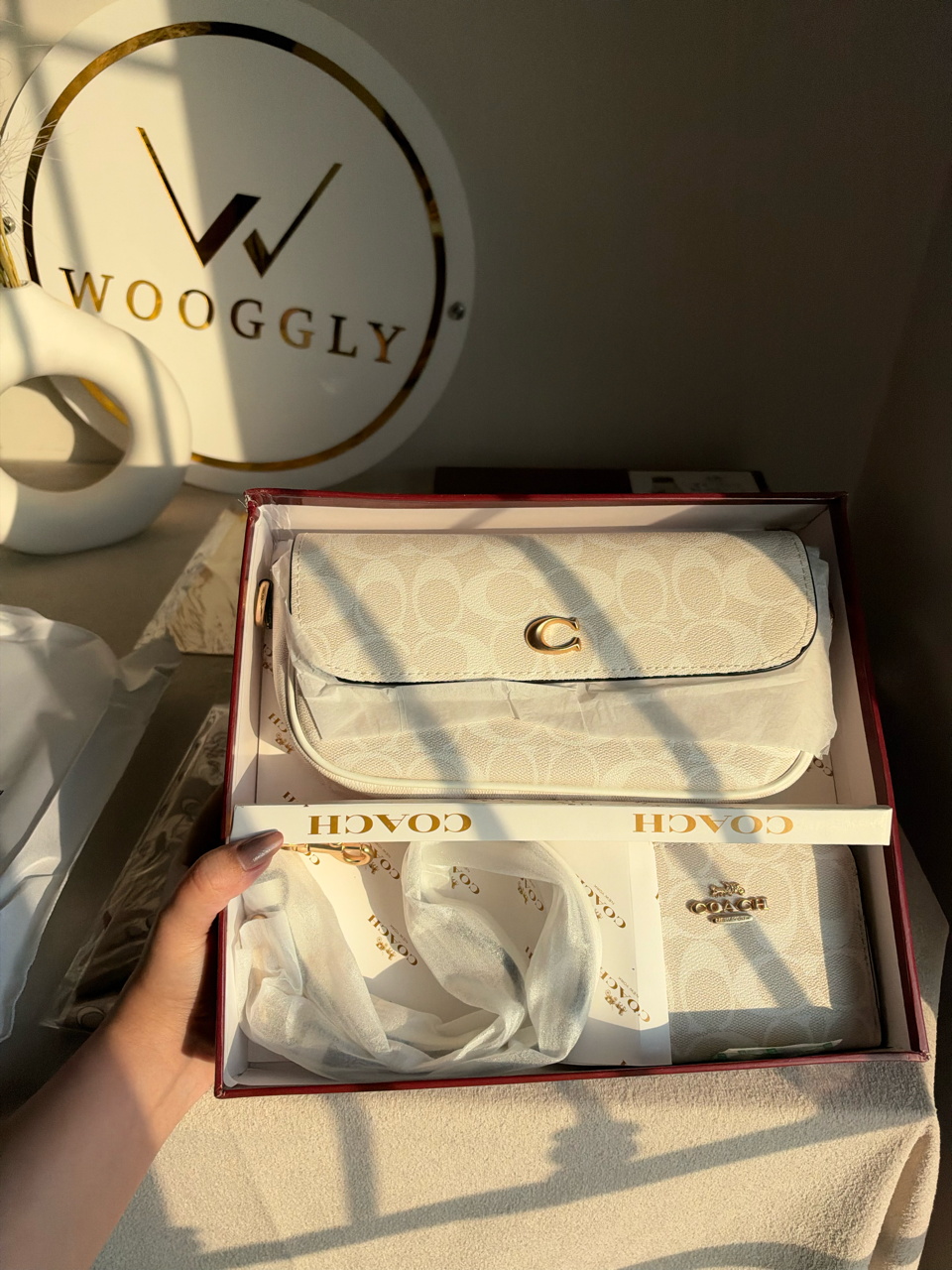 High Quality Gift Set With Wallet & Silk Scarf ( Box Packing) - Off White