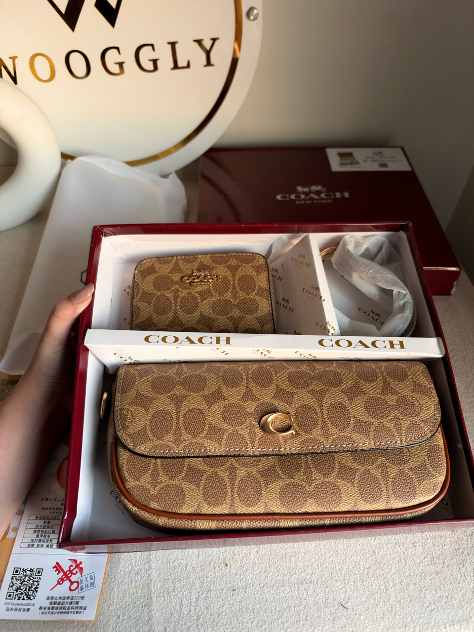 High Quality Gift Set With Wallet & Silk Scarf ( Box Packing) - Canvas Brown