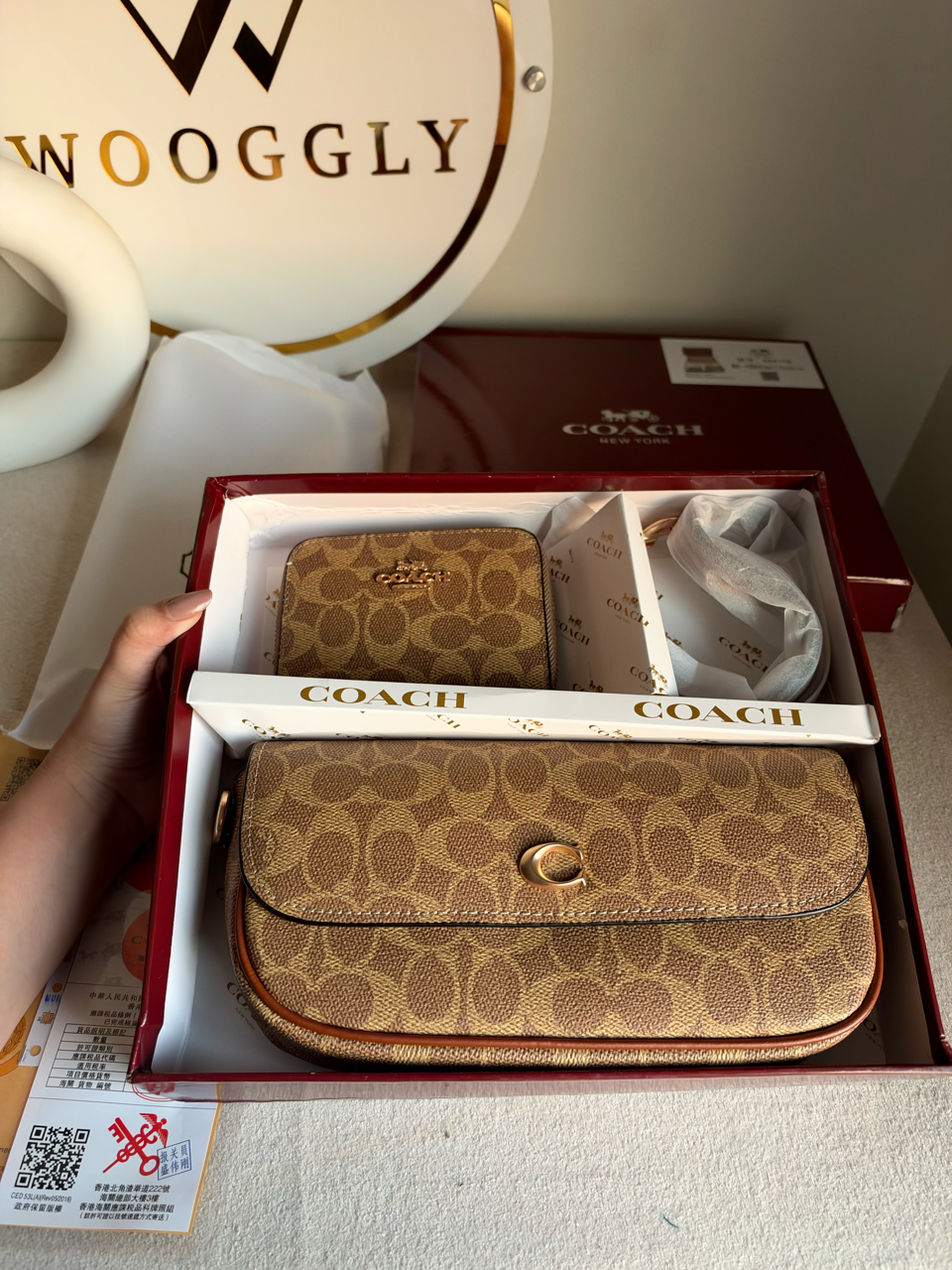 High Quality Gift Set With Wallet & Silk Scarf ( Box Packing) - Canvas Brown