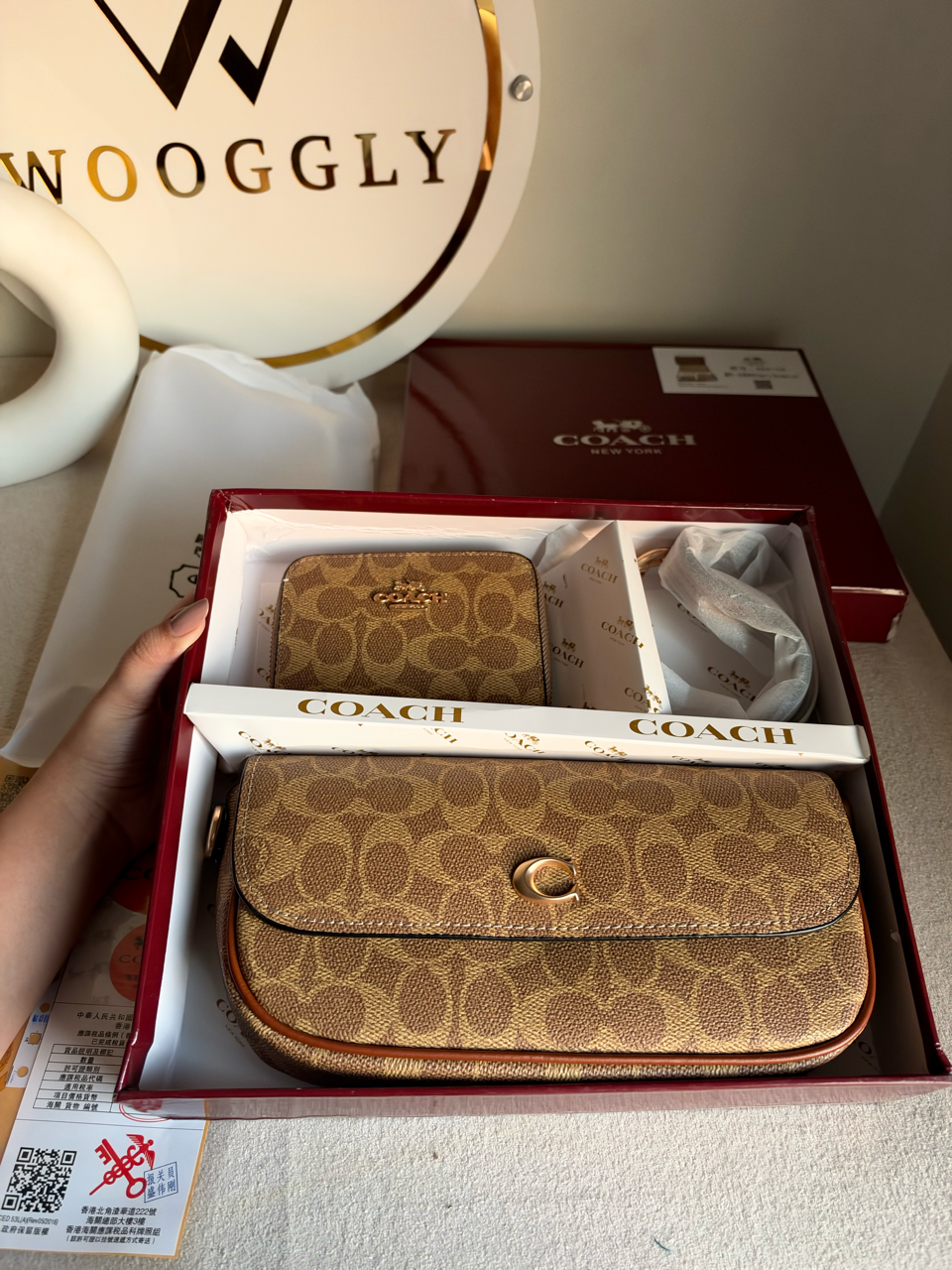 High Quality Gift Set With Wallet & Silk Scarf ( Box Packing) - Canvas Brown