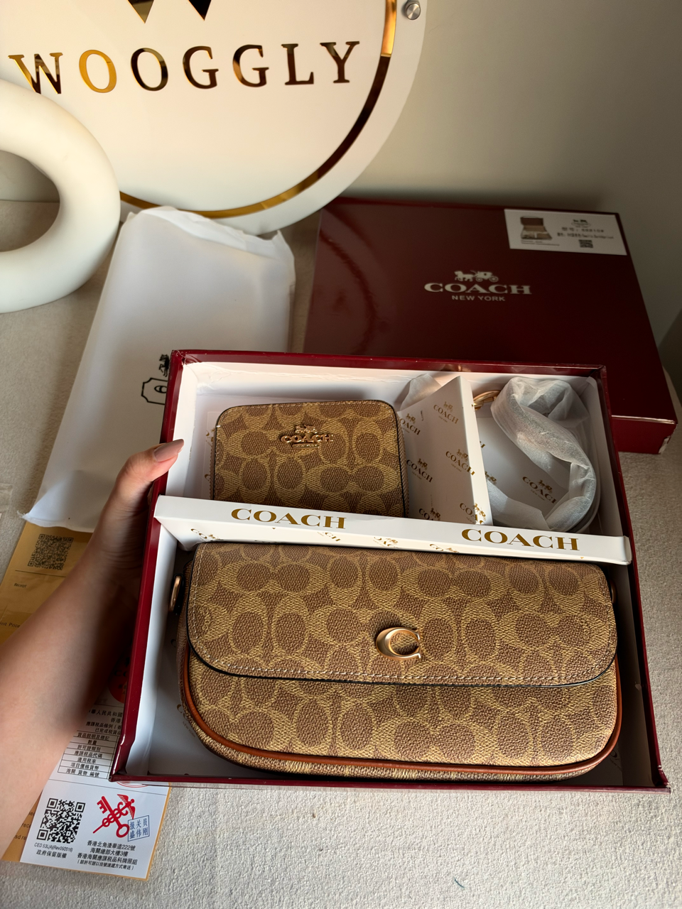High Quality Gift Set With Wallet & Silk Scarf ( Box Packing) - Canvas Brown