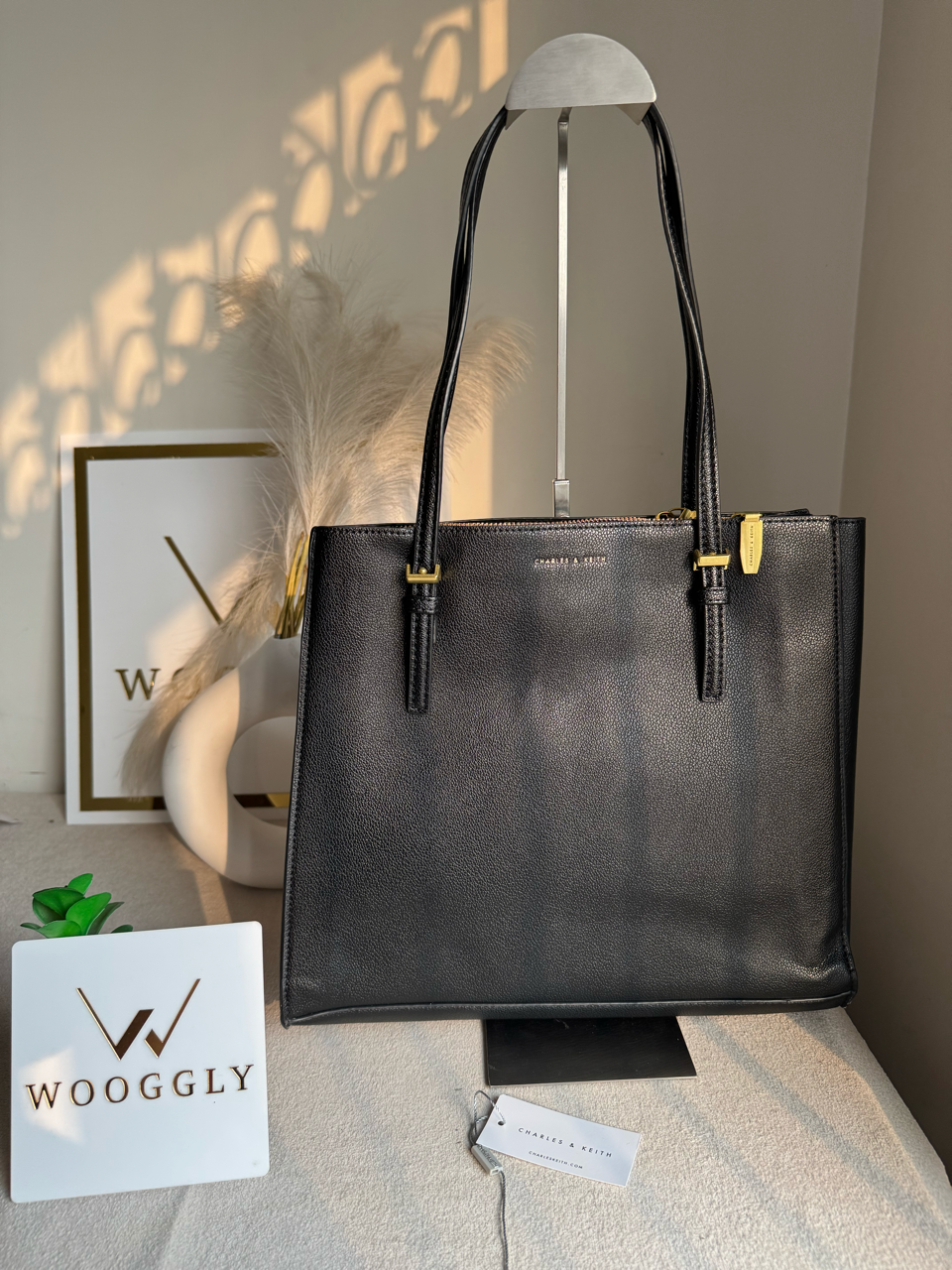 Everyday Essential Charles & Keith Tote Bag - Black