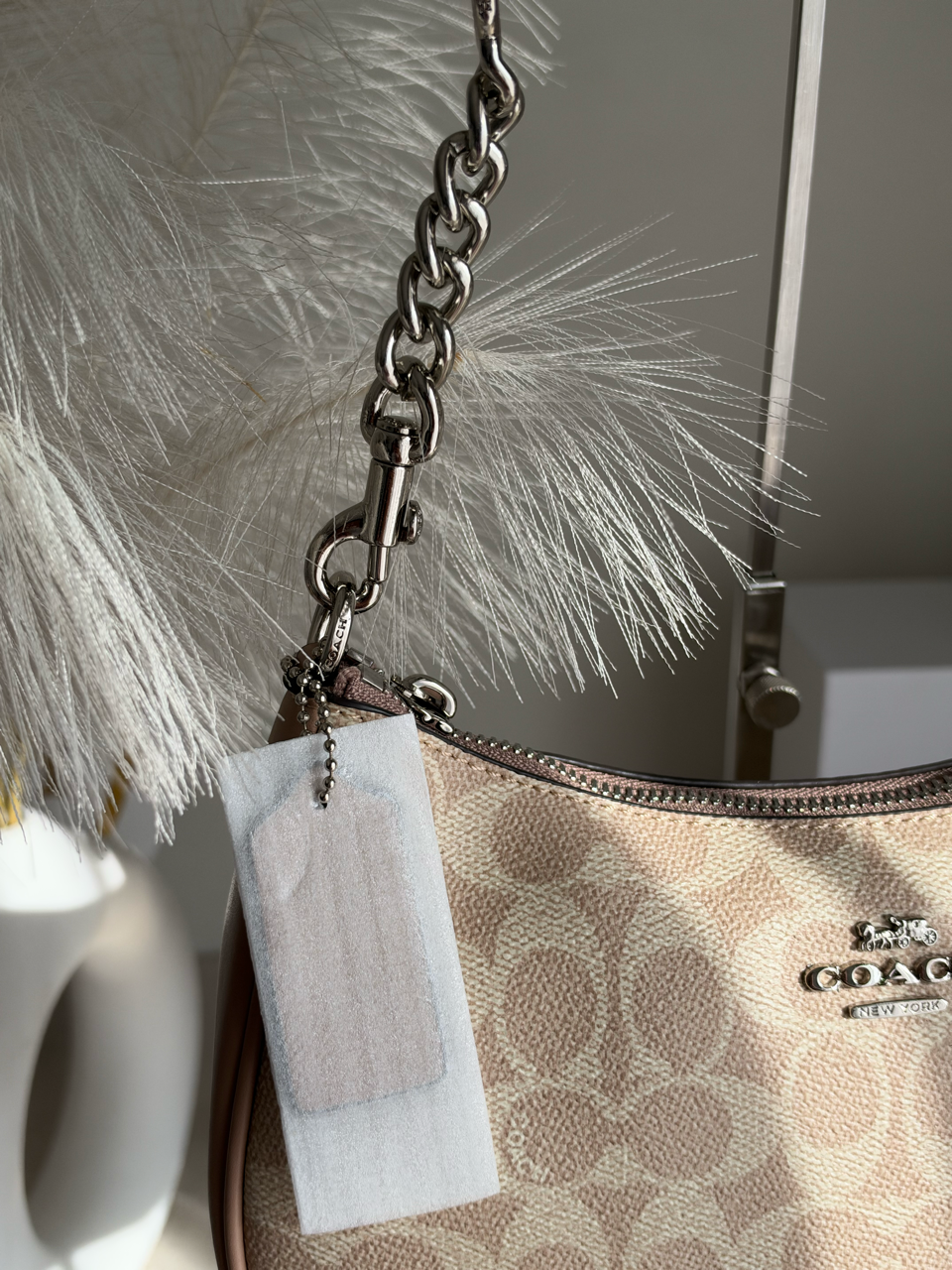 TERI PREMIUM WITH MAGNETIC BOX PACKING - Signature Beige