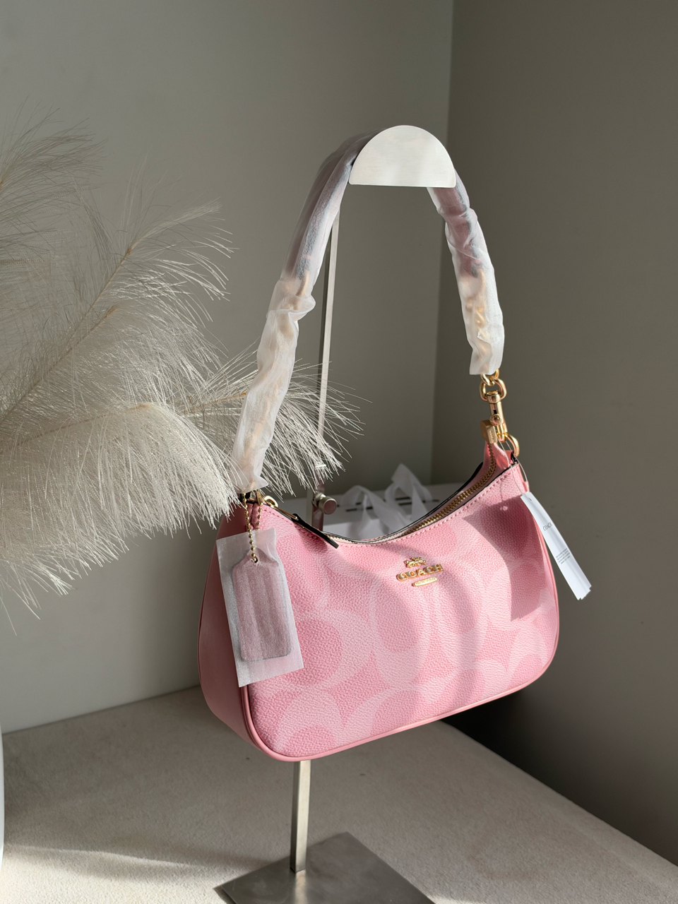 TERI PREMIUM WITH MAGNETIC BOX PACKING - Signature Pink