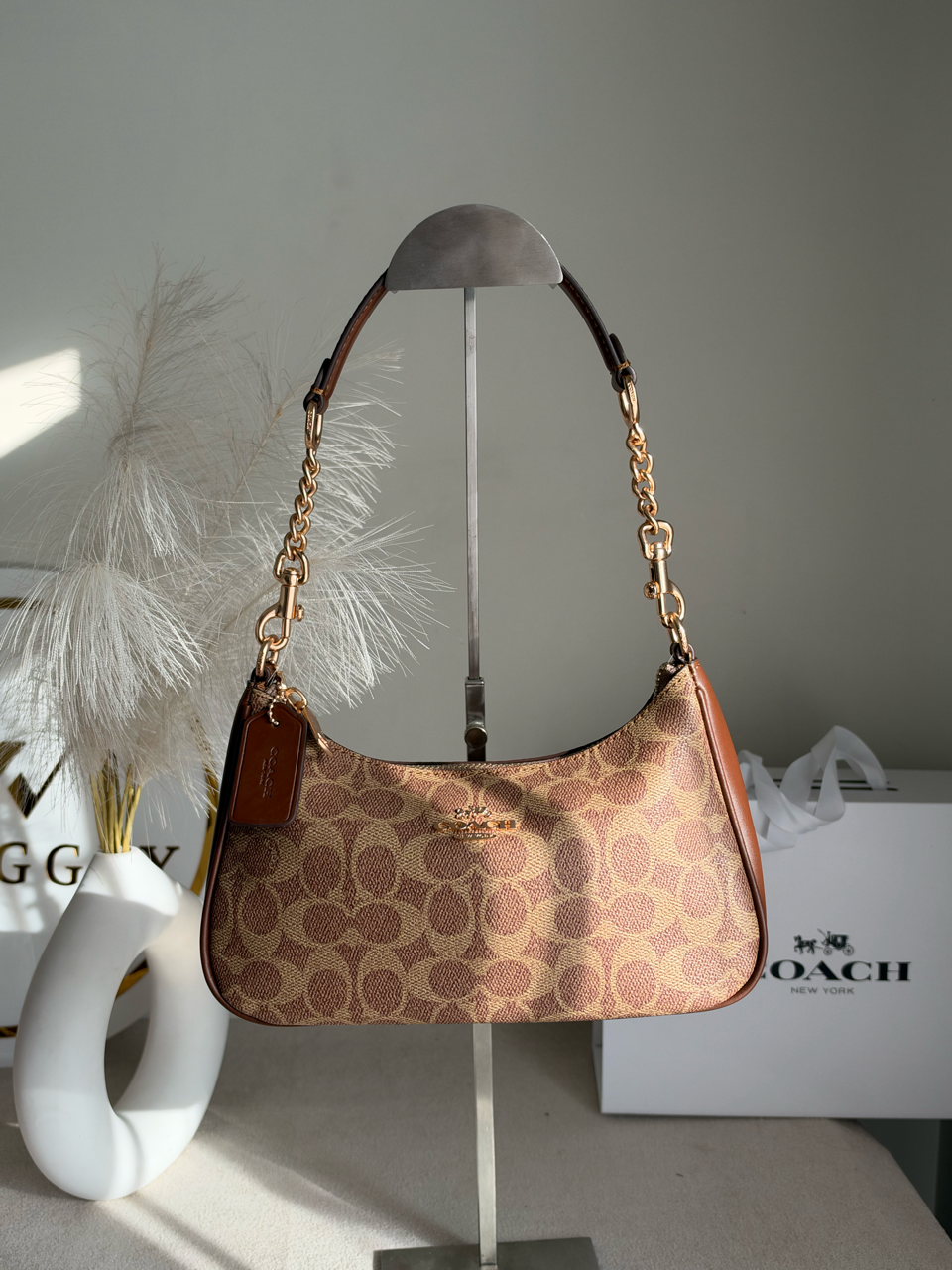 TERI PREMIUM WITH MAGNETIC BOX PACKING - Signature Apricot Brown