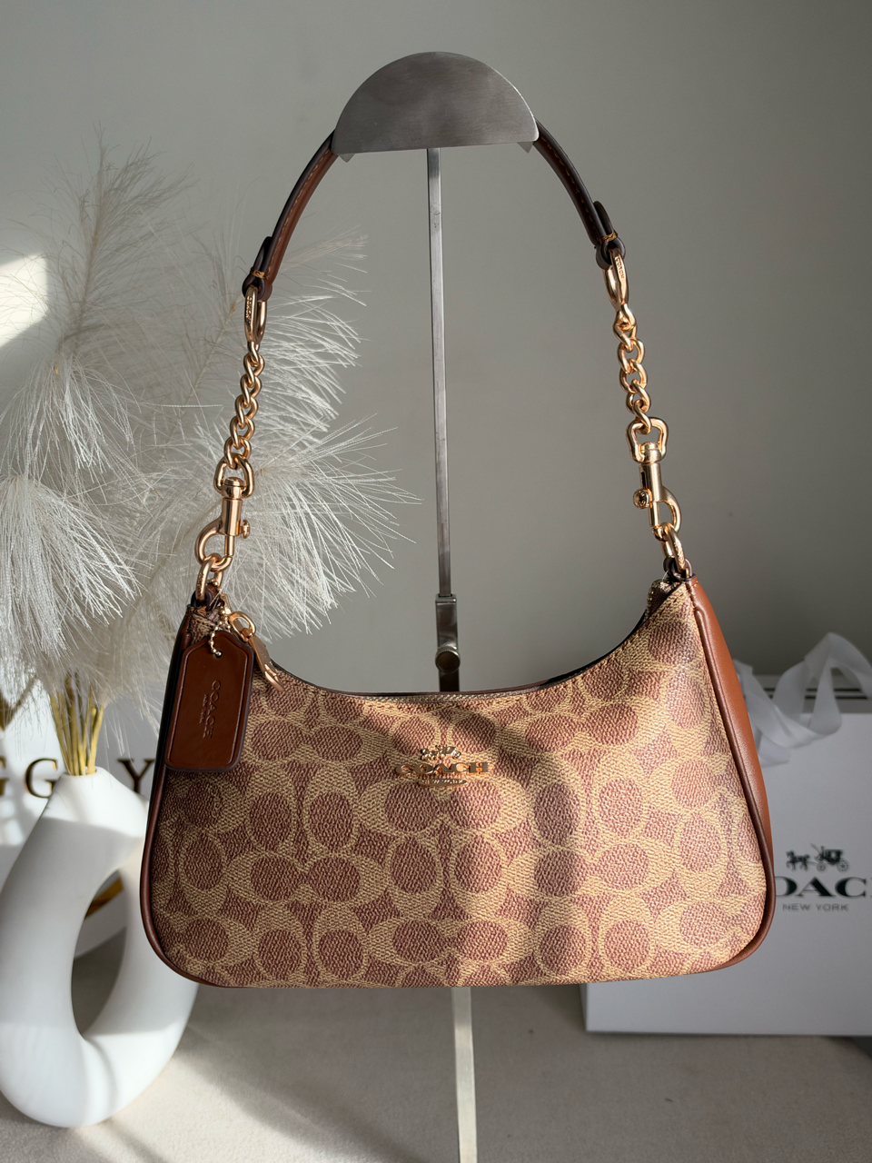 TERI PREMIUM WITH MAGNETIC BOX PACKING - Signature Apricot Brown