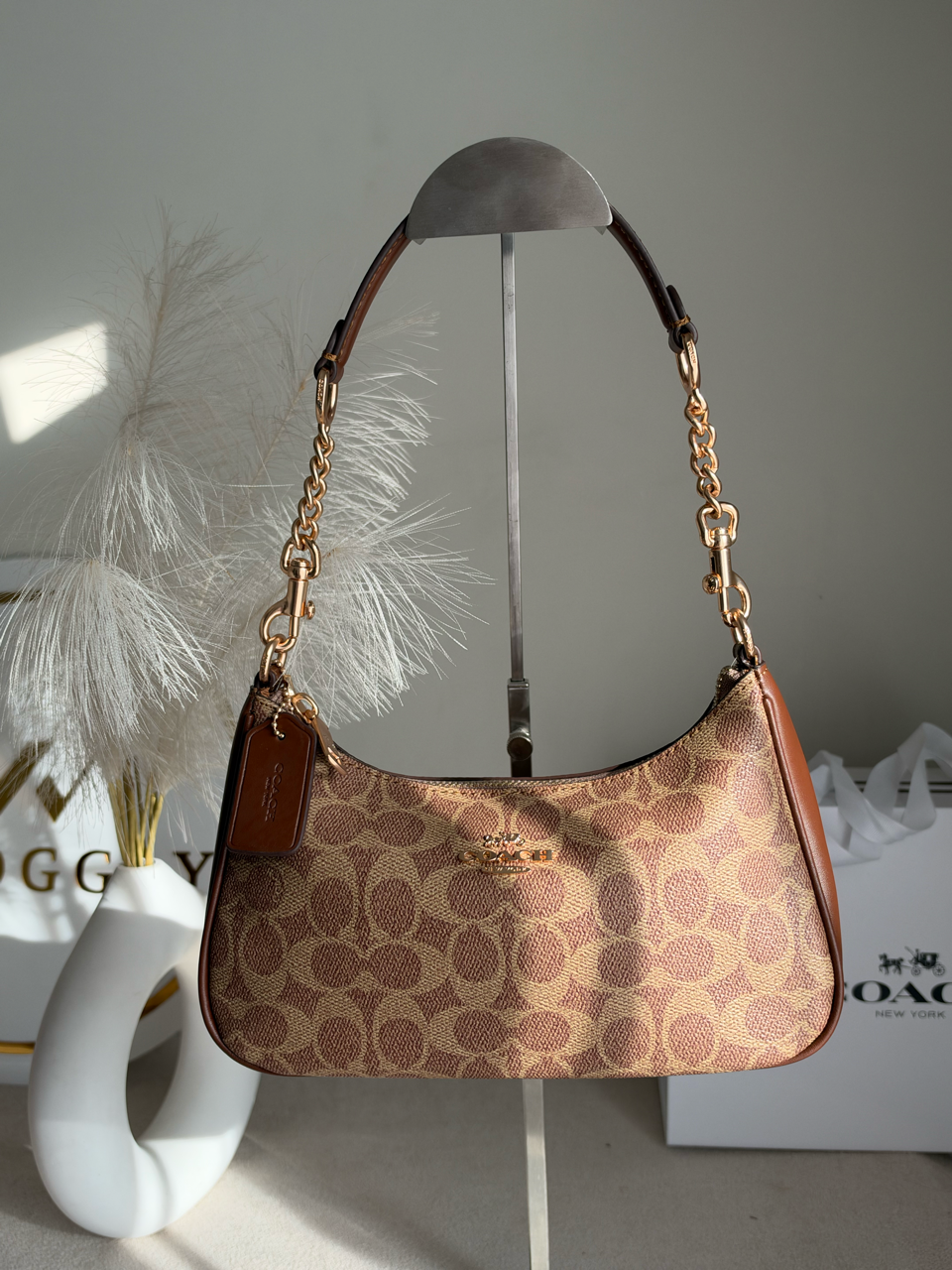 TERI PREMIUM WITH MAGNETIC BOX PACKING - Signature Apricot Brown