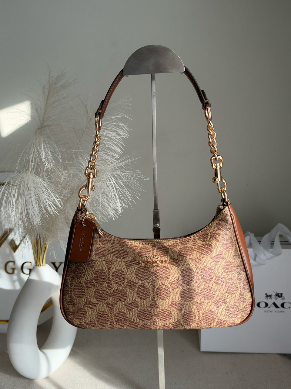TERI PREMIUM WITH MAGNETIC BOX PACKING - Signature Apricot Brown