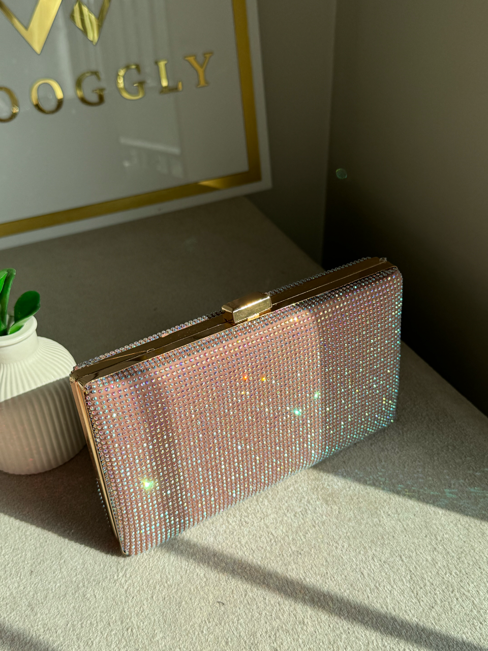 Luxe Shimmer Clutch - Pink