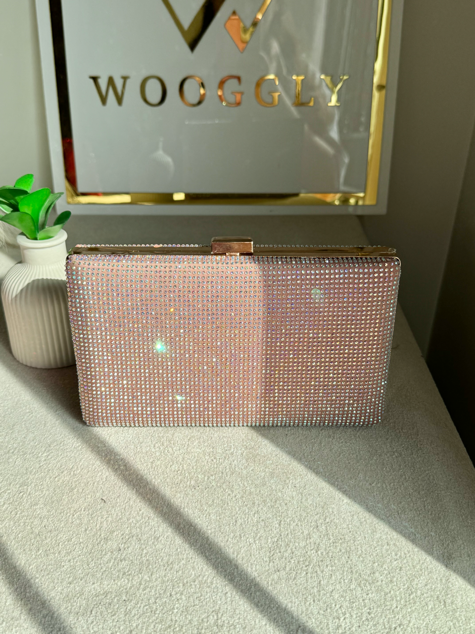 Luxe Shimmer Clutch - Pink