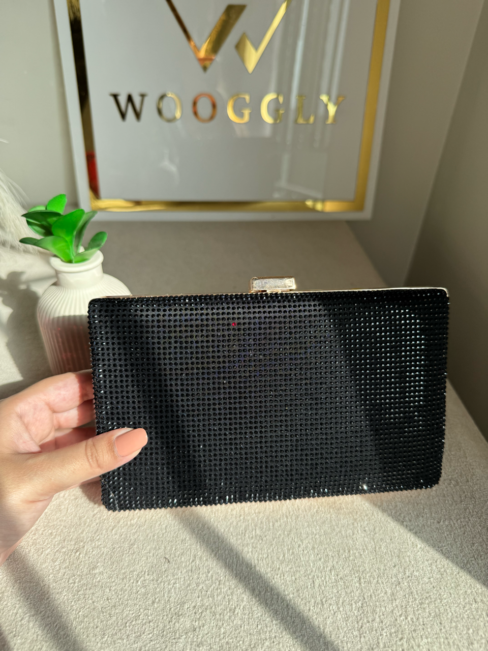 Luxe Shimmer Clutch - Black