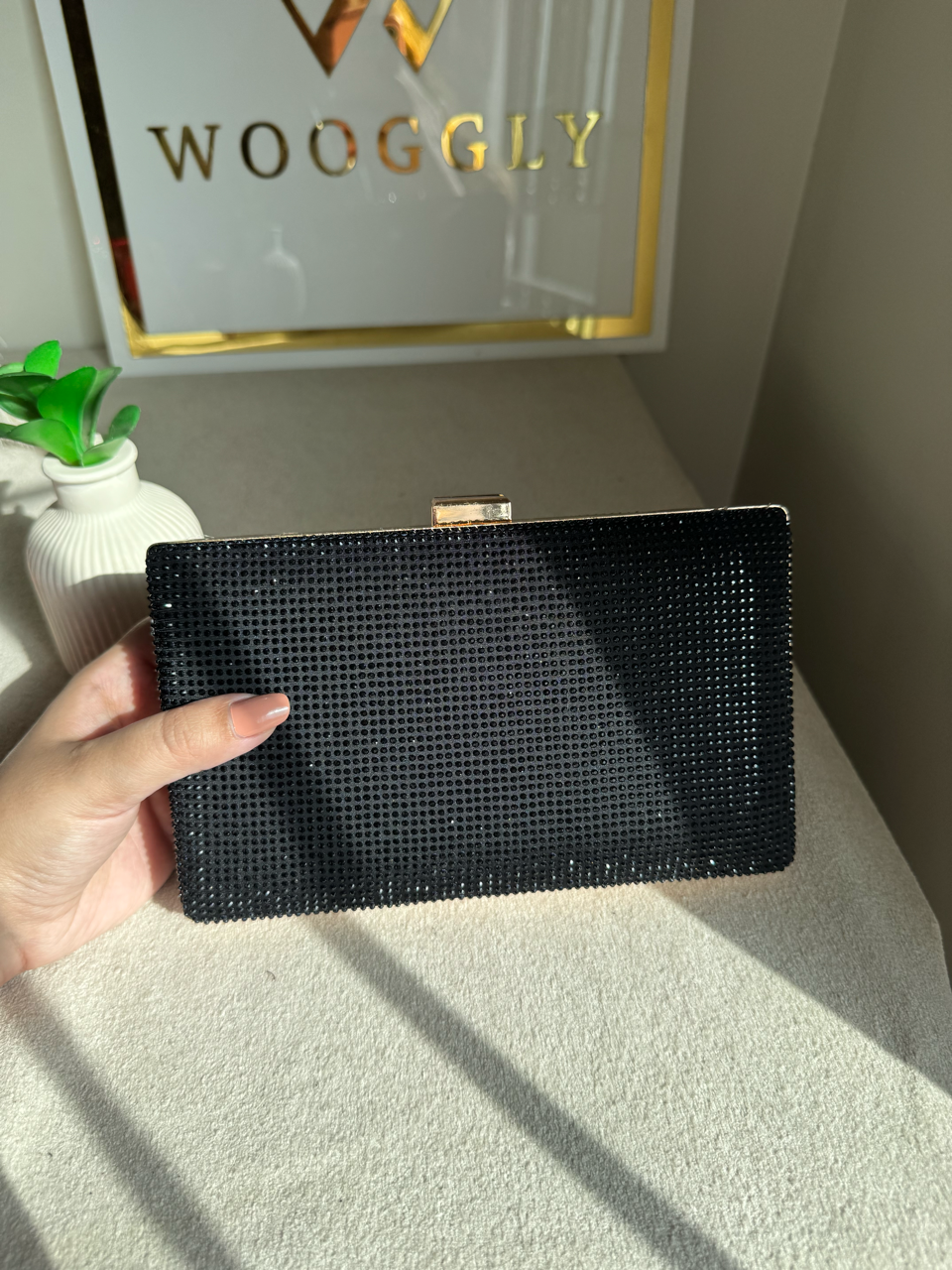Luxe Shimmer Clutch - Black