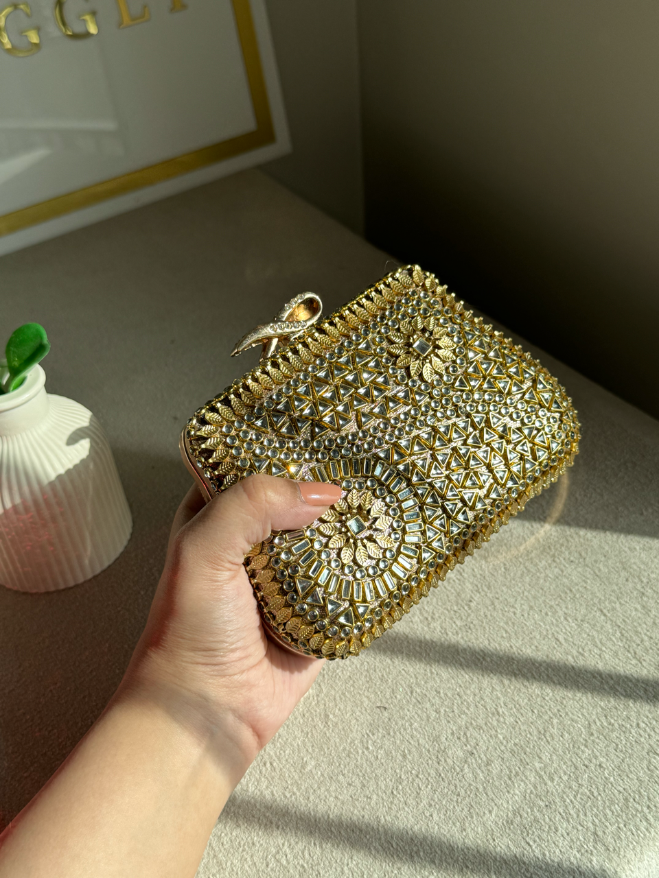 Zareen Kundan Clutch