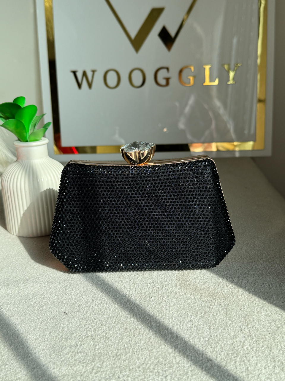 Soirée Shimmer Clutch - Black