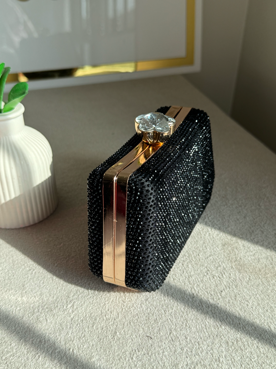 Soirée Shimmer Clutch - Black