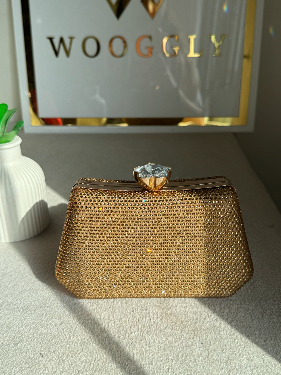 Soirée Shimmer Clutch - Golden