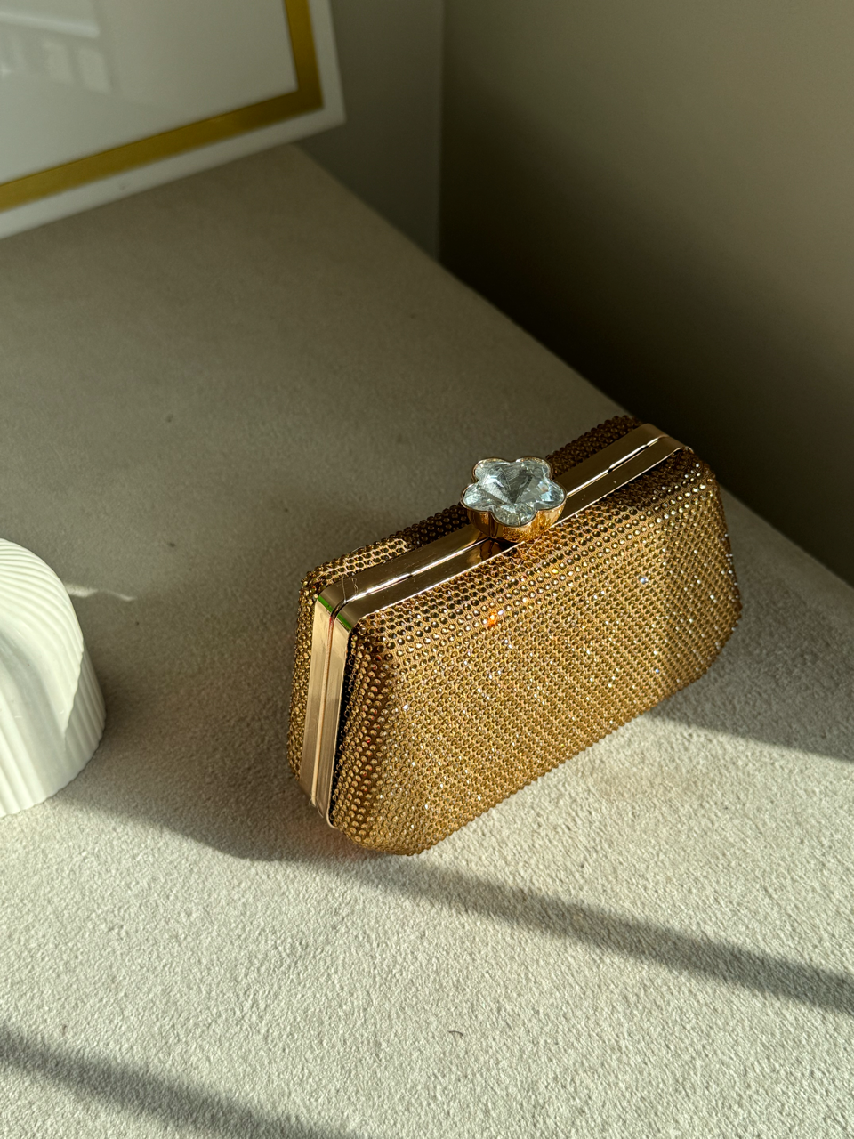 Soirée Shimmer Clutch - Golden