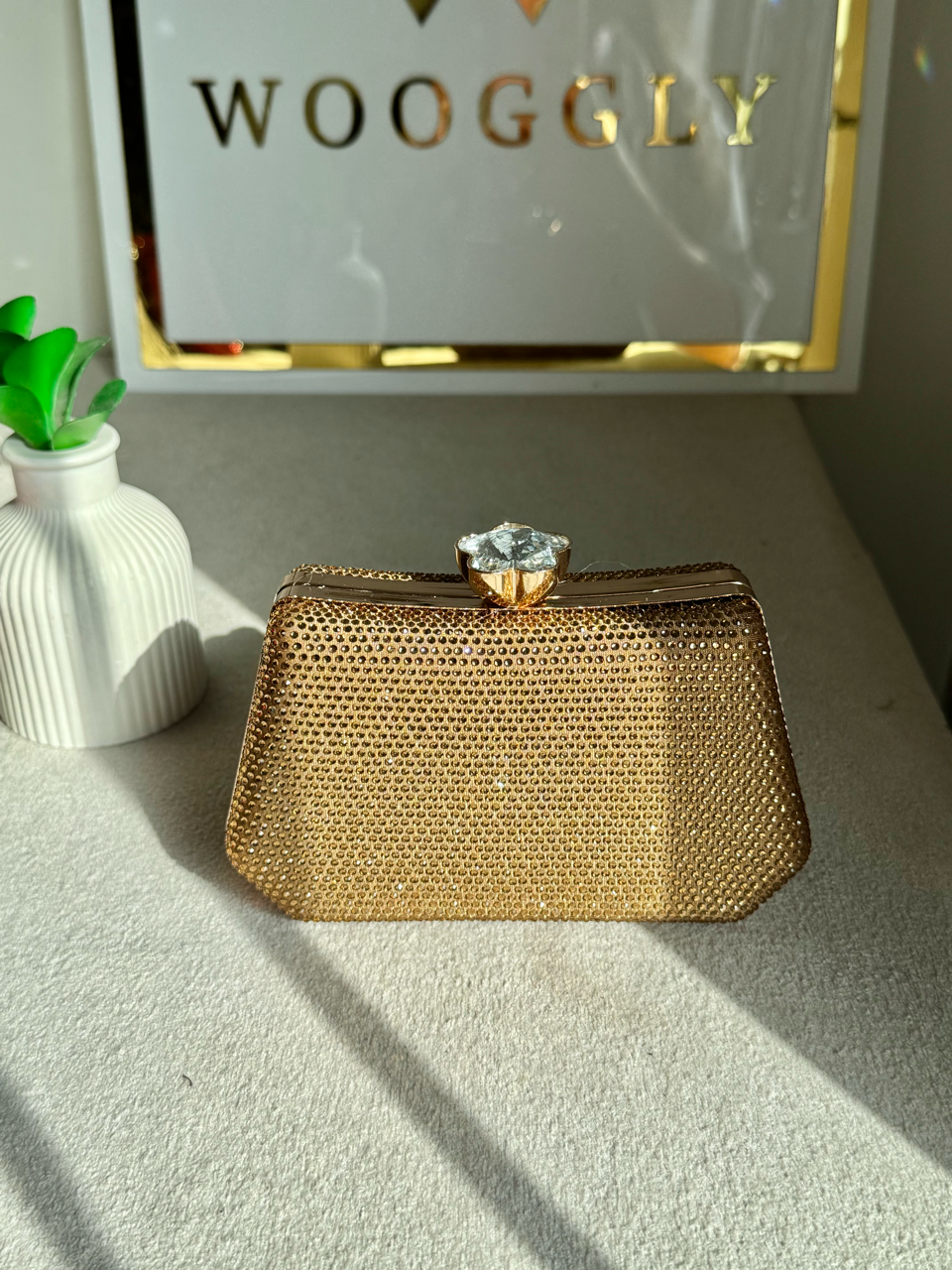 Soirée Shimmer Clutch - Golden