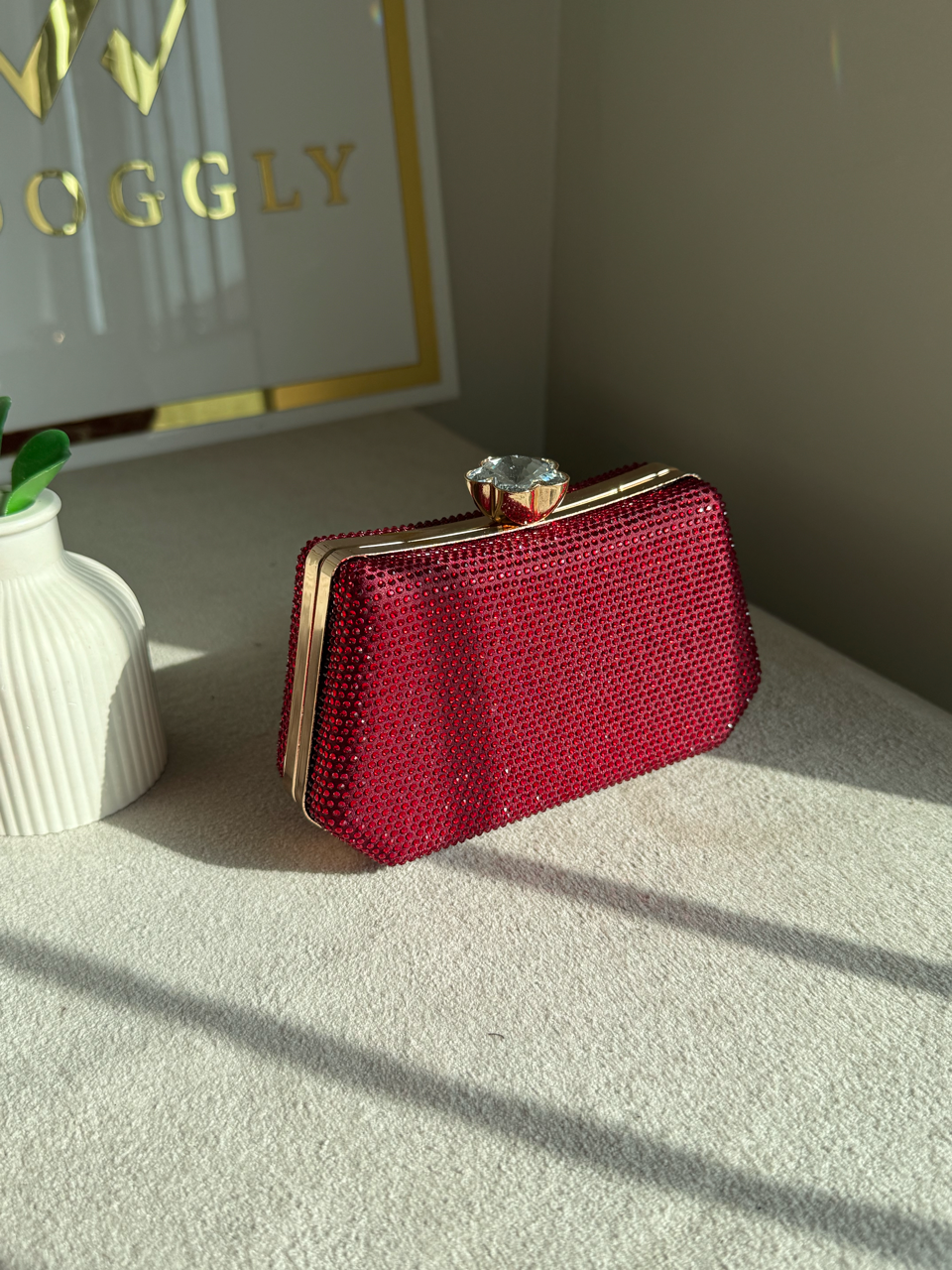Soirée Shimmer Clutch - Ruby Red