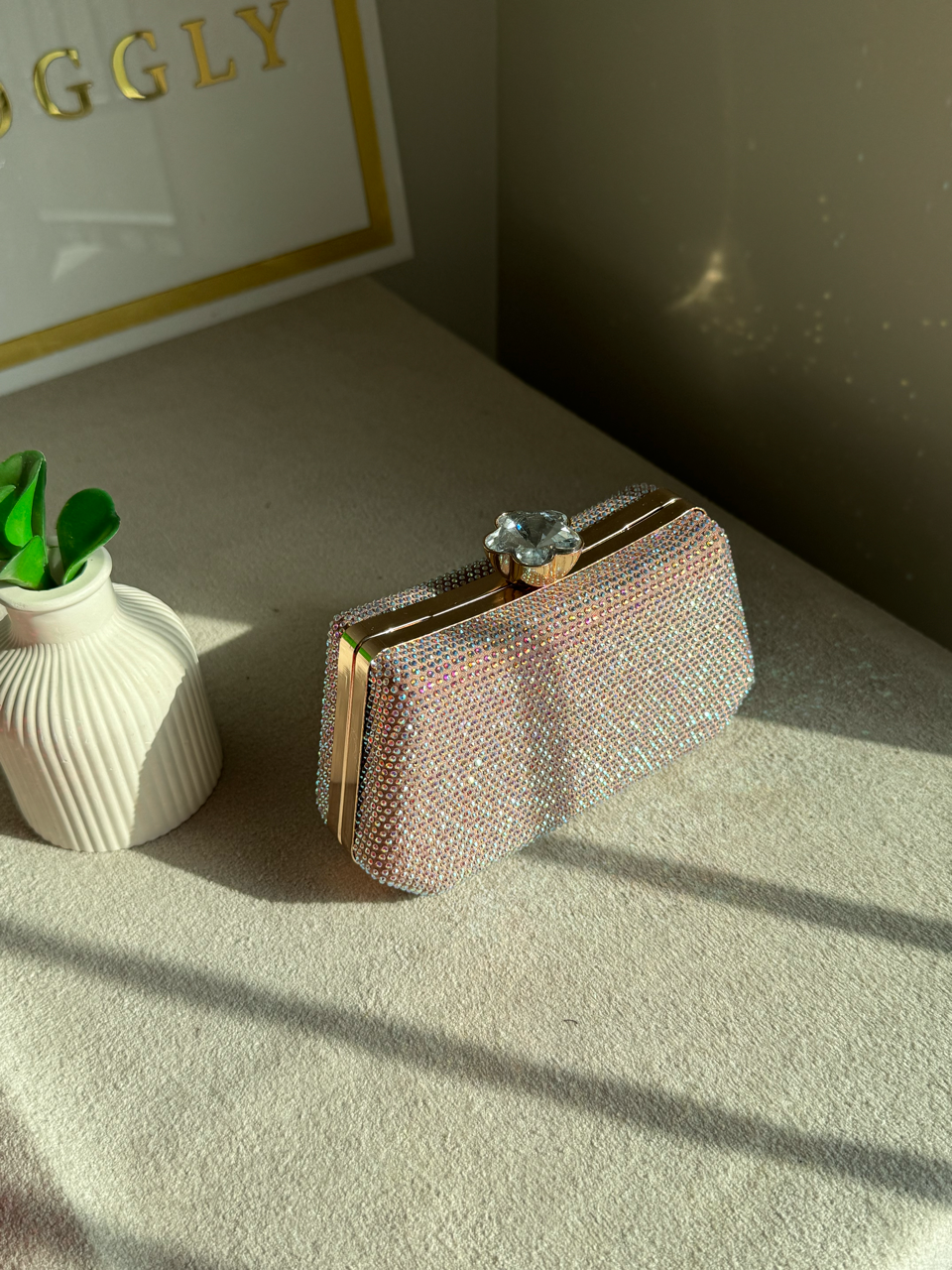Soirée Shimmer Clutch - Pink