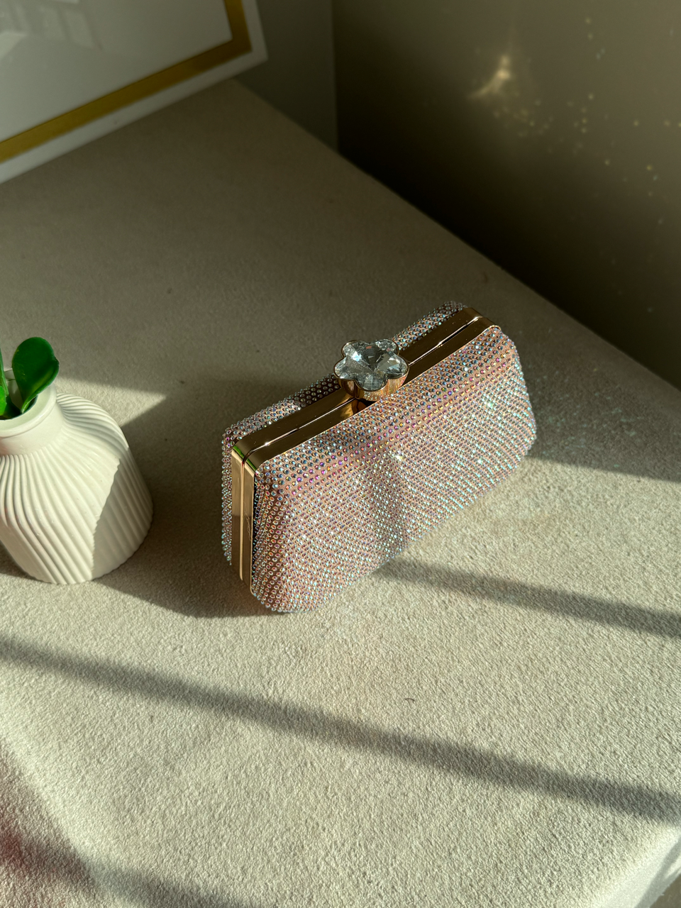 Soirée Shimmer Clutch - Pink