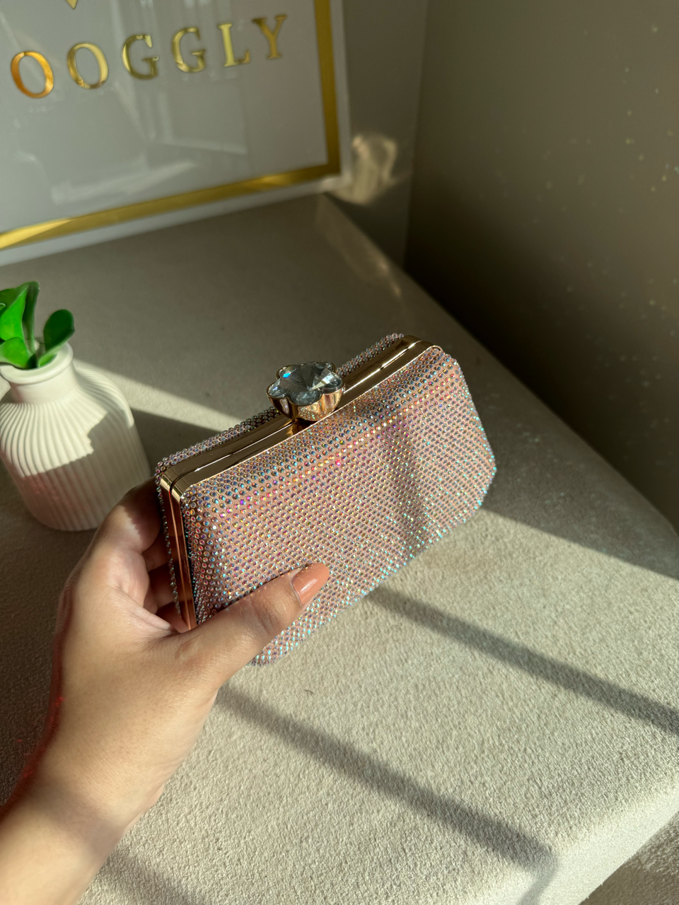 Soirée Shimmer Clutch - Pink